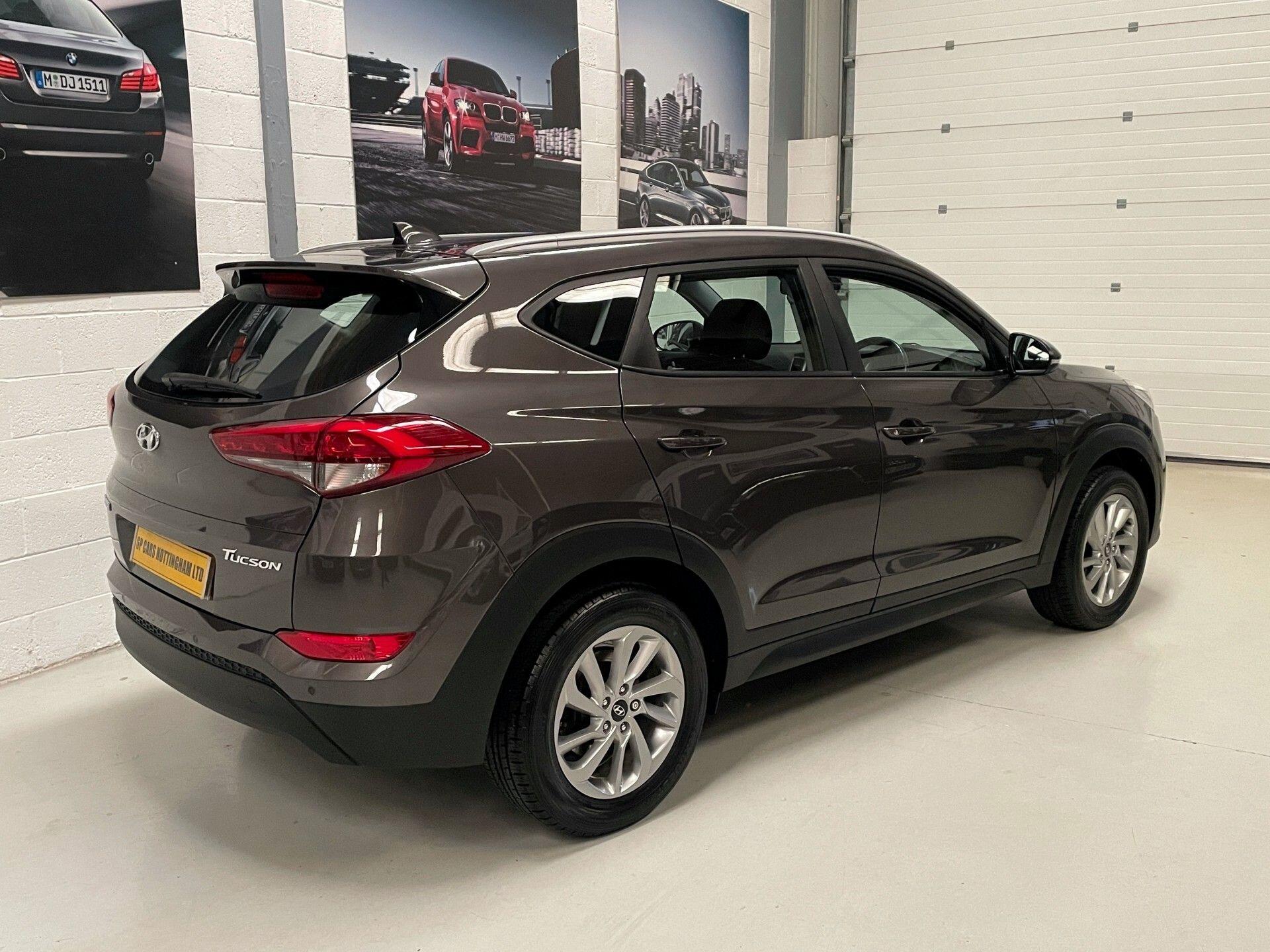 Hyundai Tucson view 3