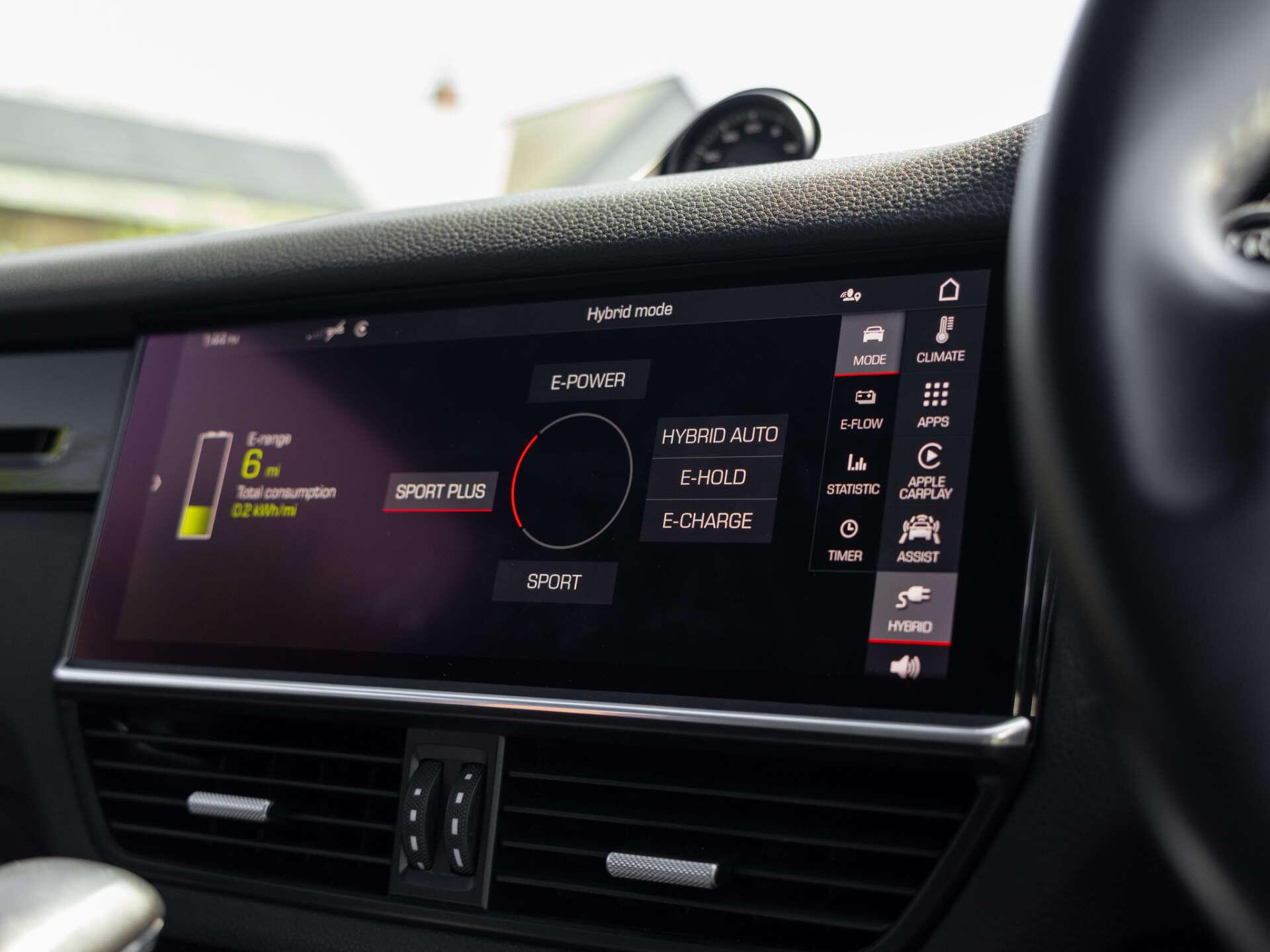 Porsche Cayenne view 43