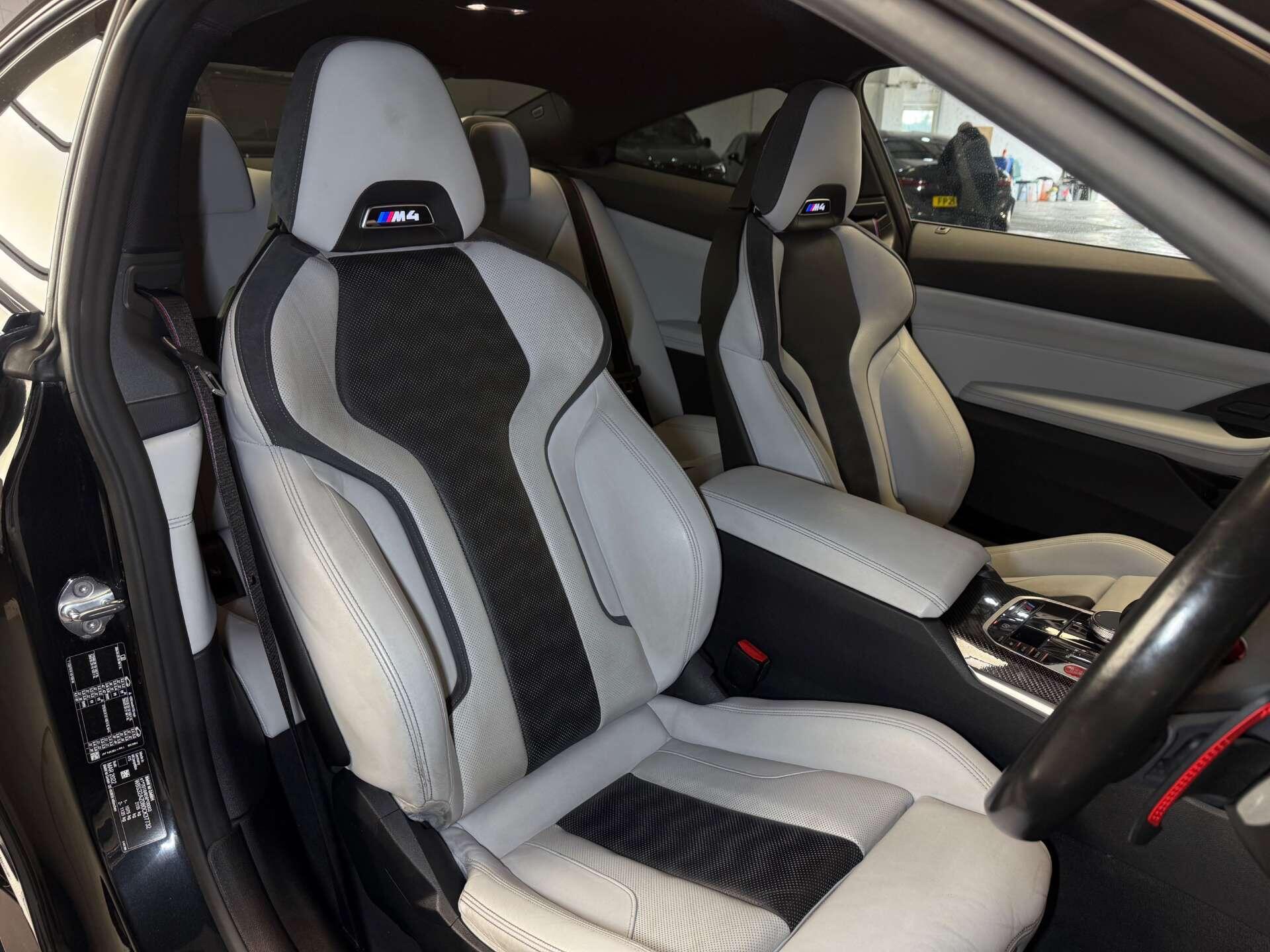 BMW M4 view 21