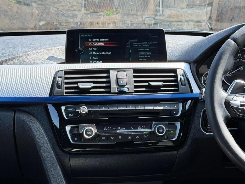 BMW 3 Series view 27