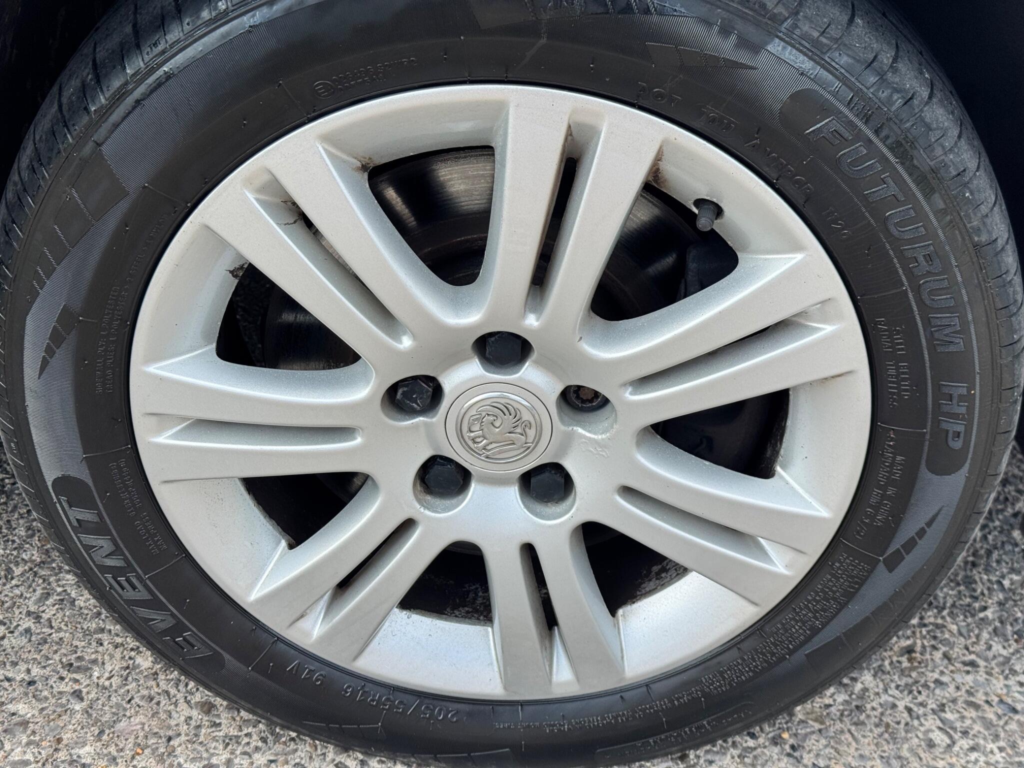 Vauxhall Zafira view 44