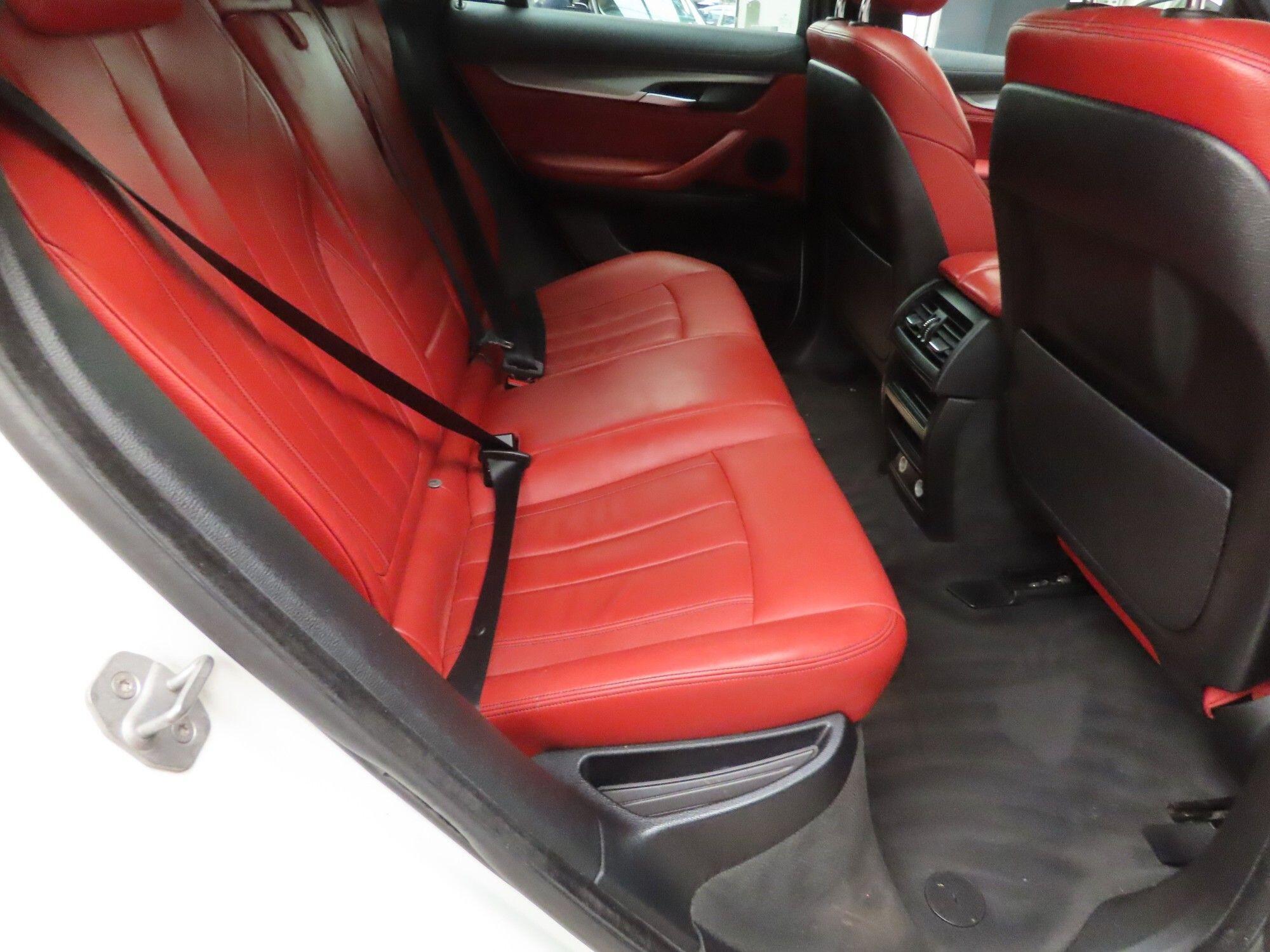 BMW X6 view 8