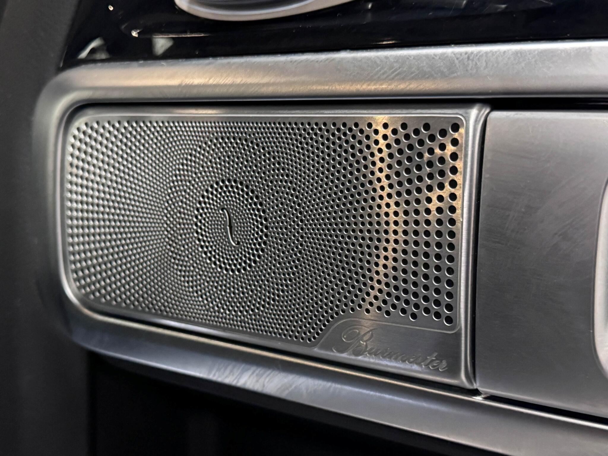 Mercedes-Benz G-Class view 18