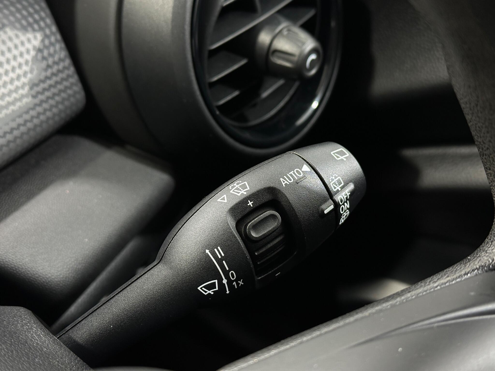 Mini Hatch view 17