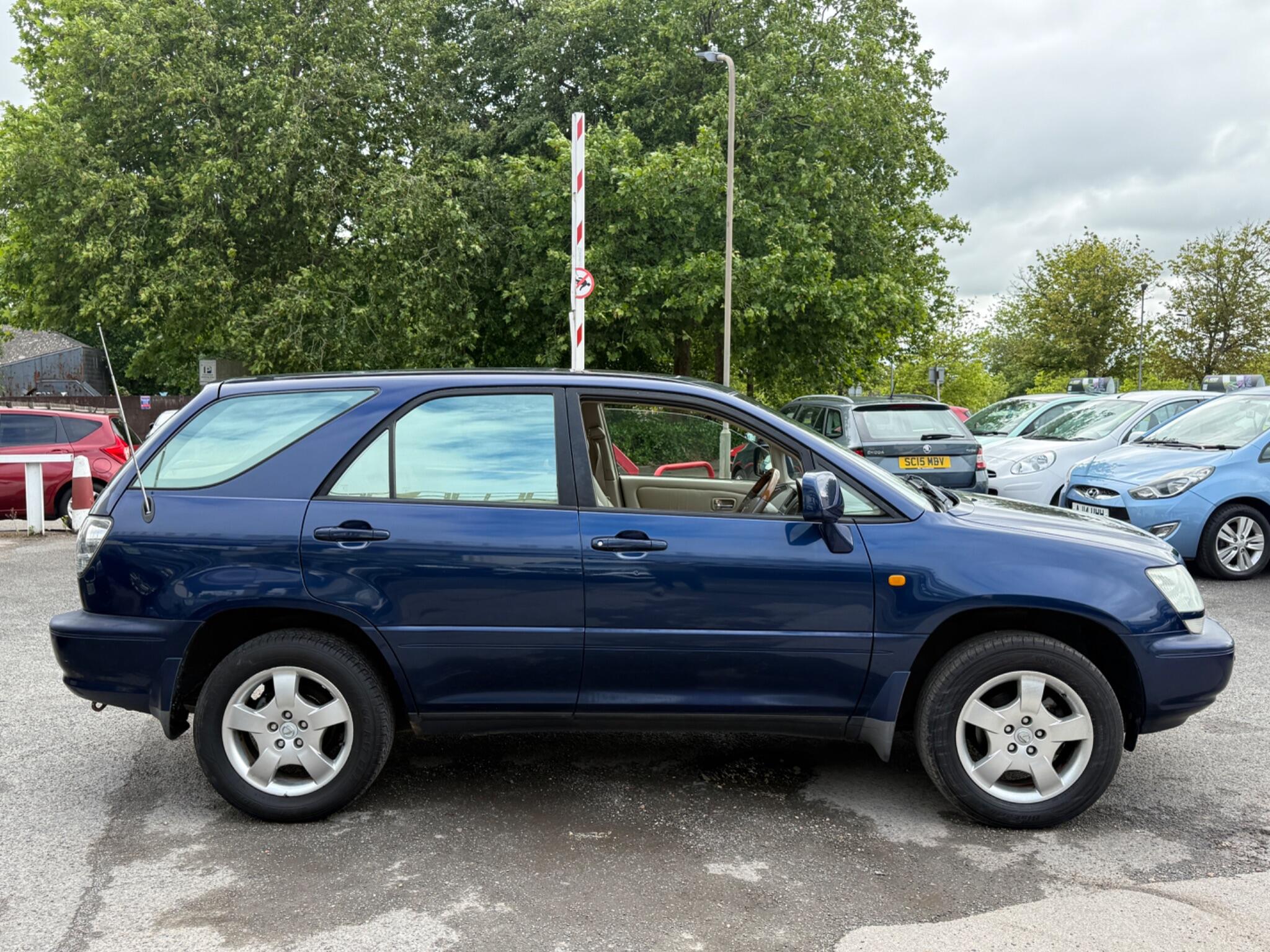 Lexus RX - Image 20