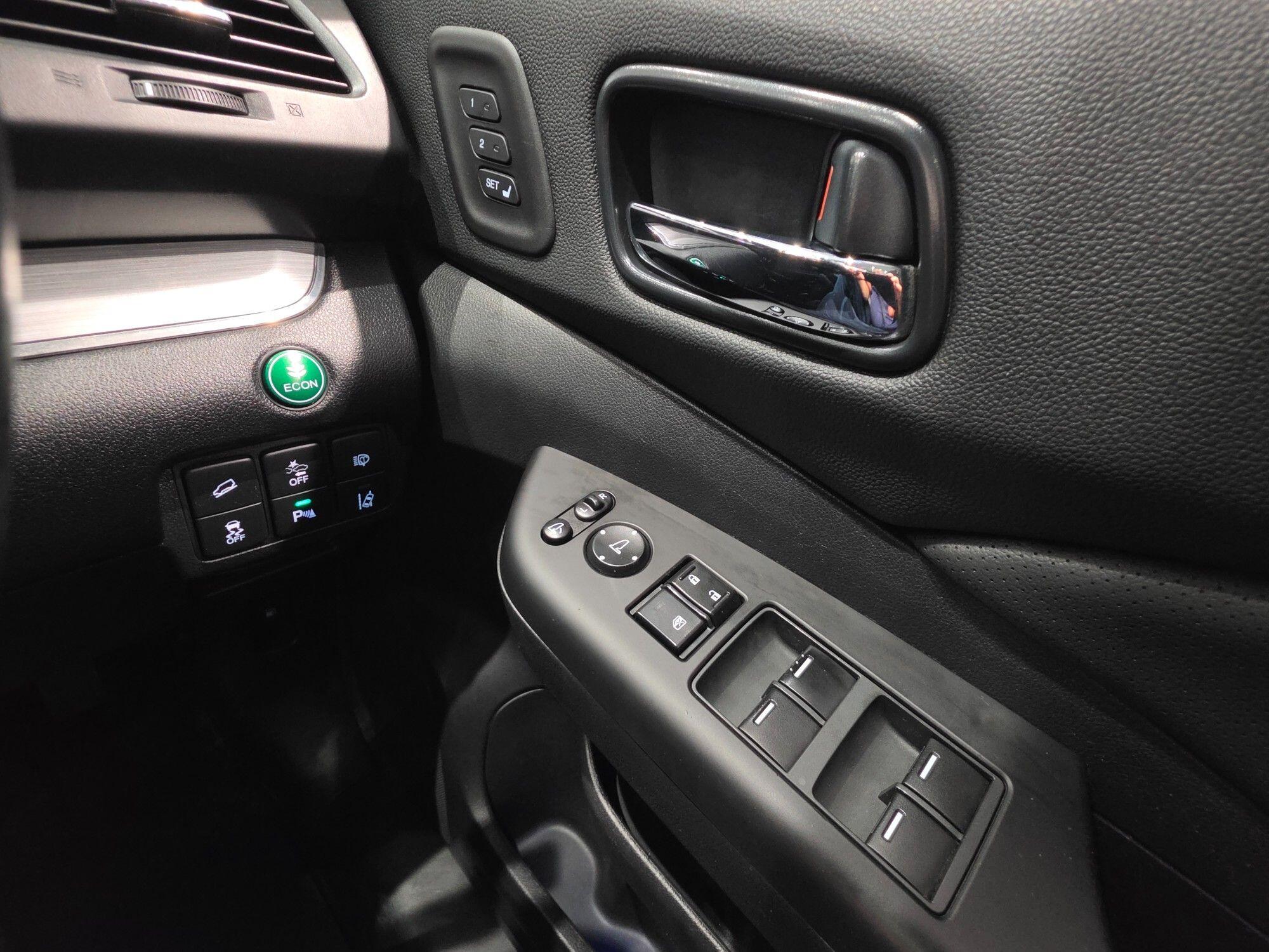 Honda CR-V view 39