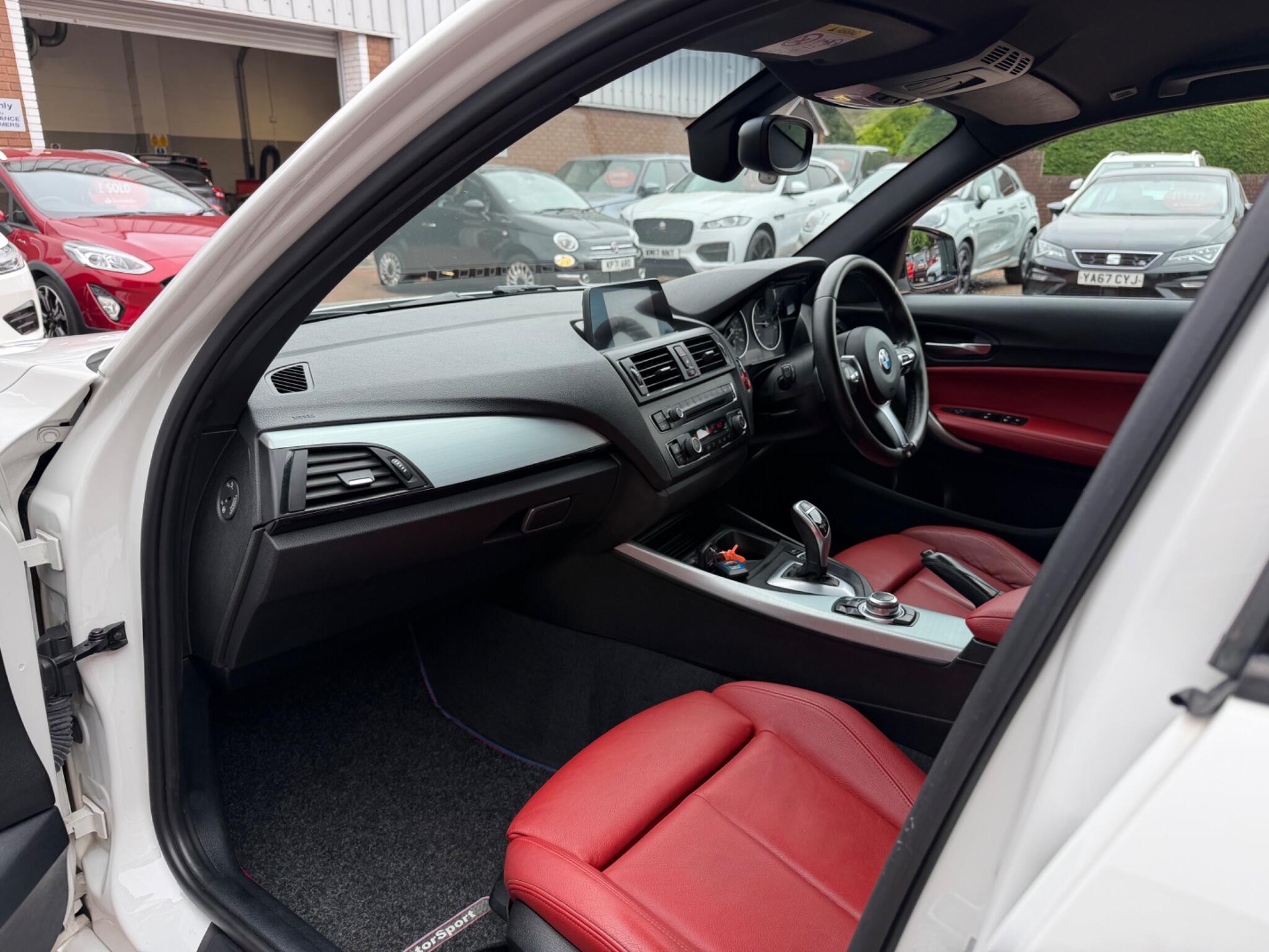BMW 1 Series view 60