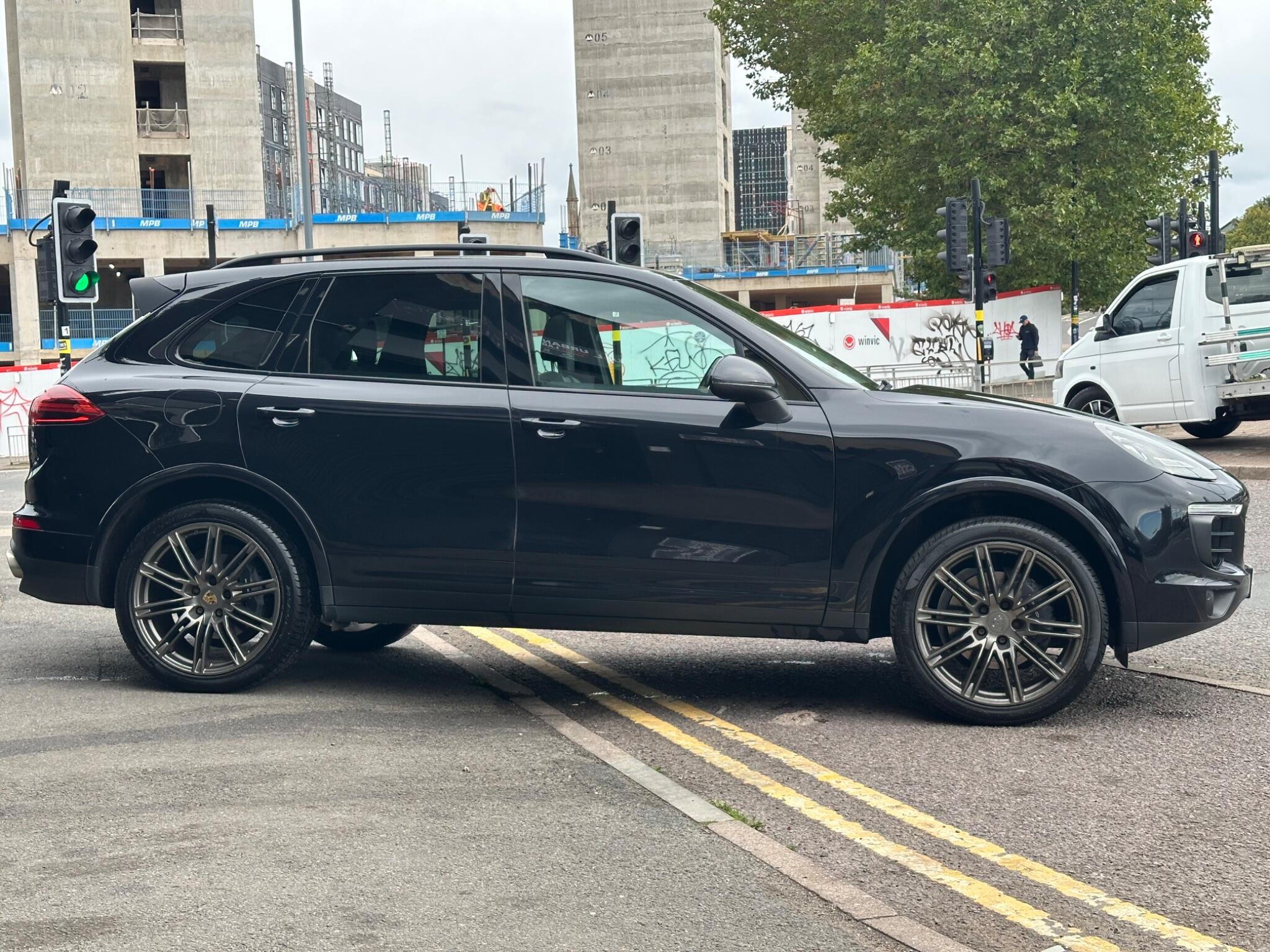Porsche Cayenne view 5