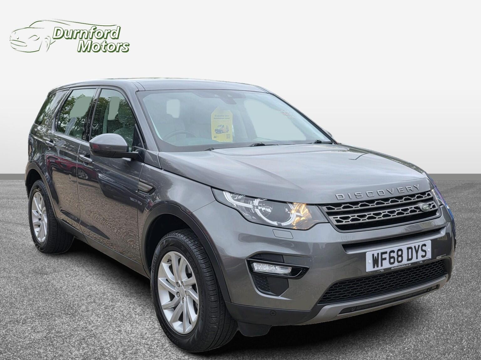 Land Rover Discovery Sport view 3