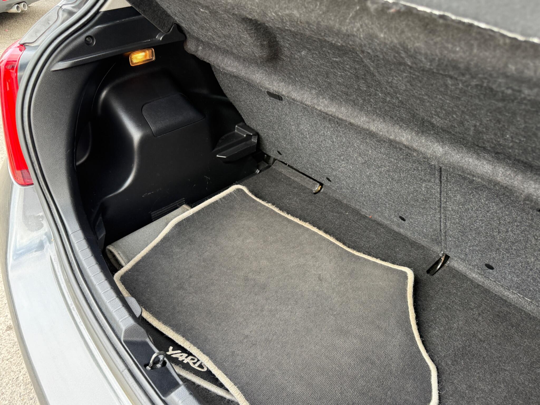 Toyota Yaris - Image 40