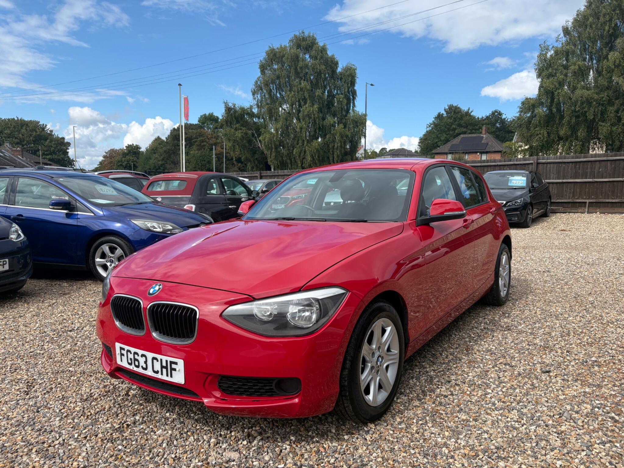 BMW 1 Series view 9