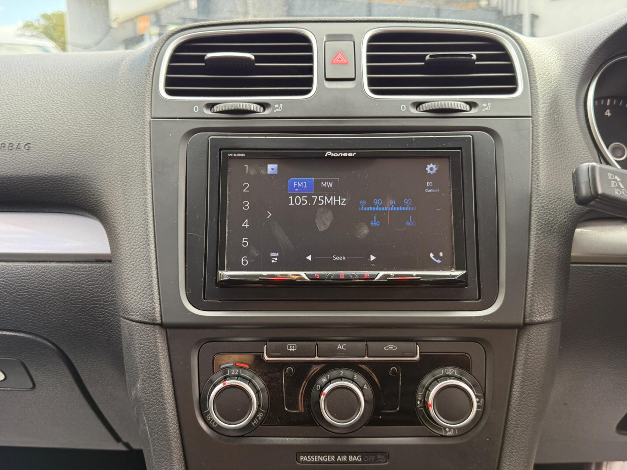Volkswagen Golf - Image 44