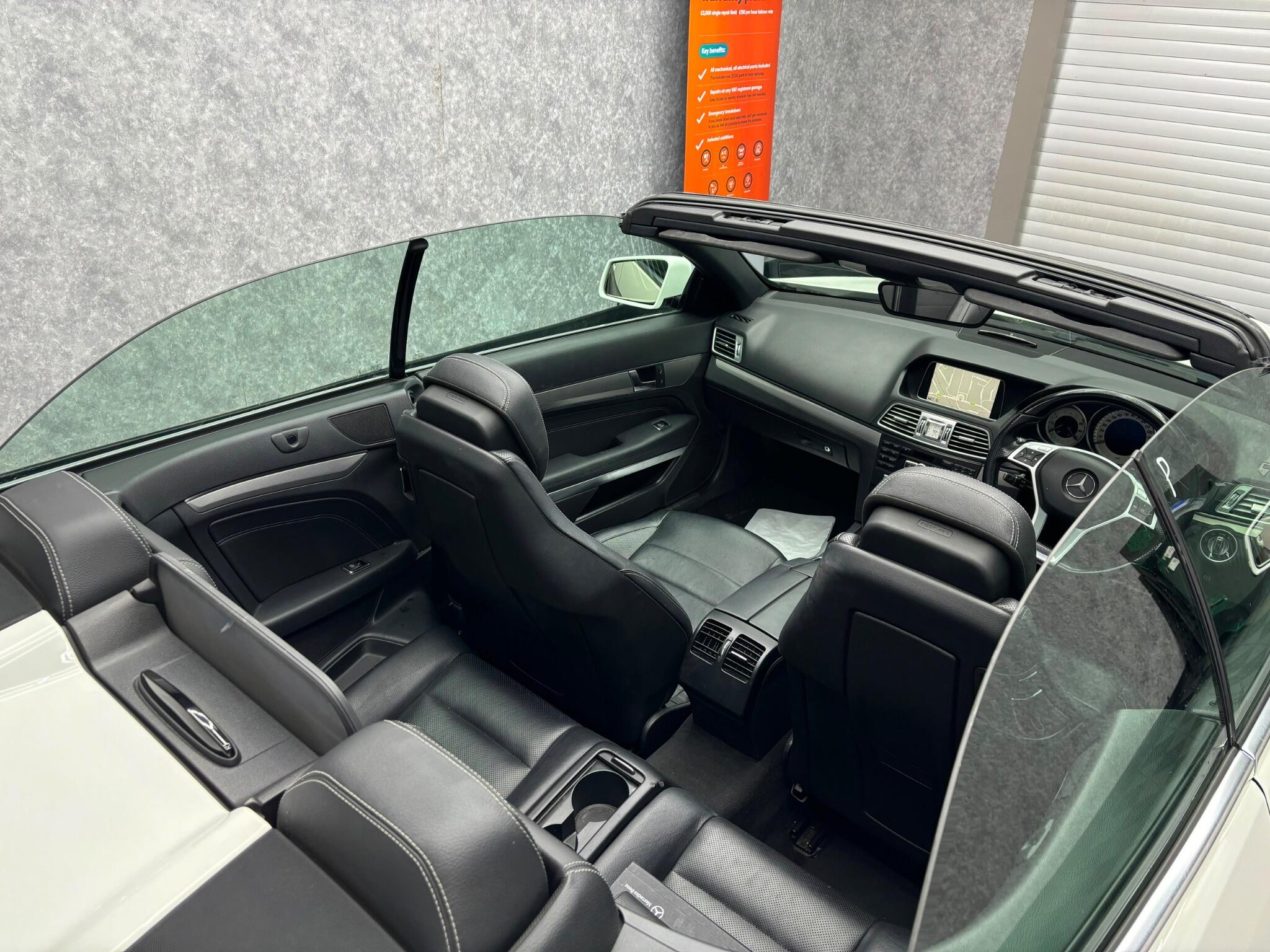 Mercedes-Benz E Class view 24