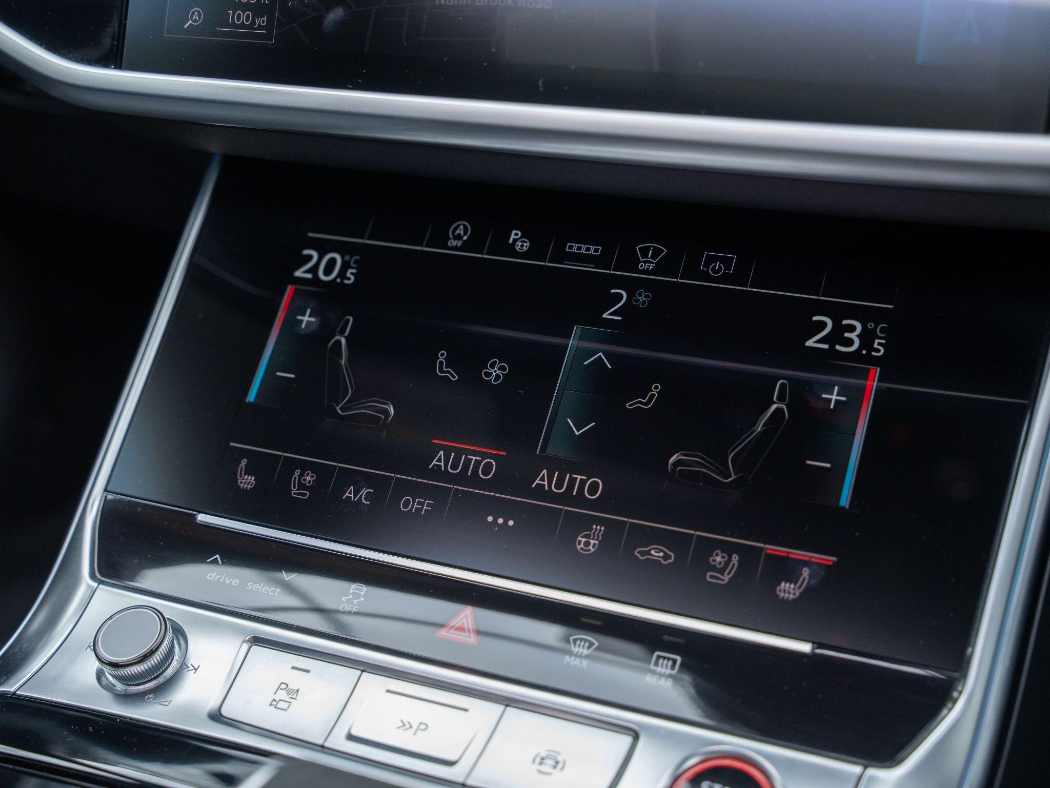 Audi RS6 view 18