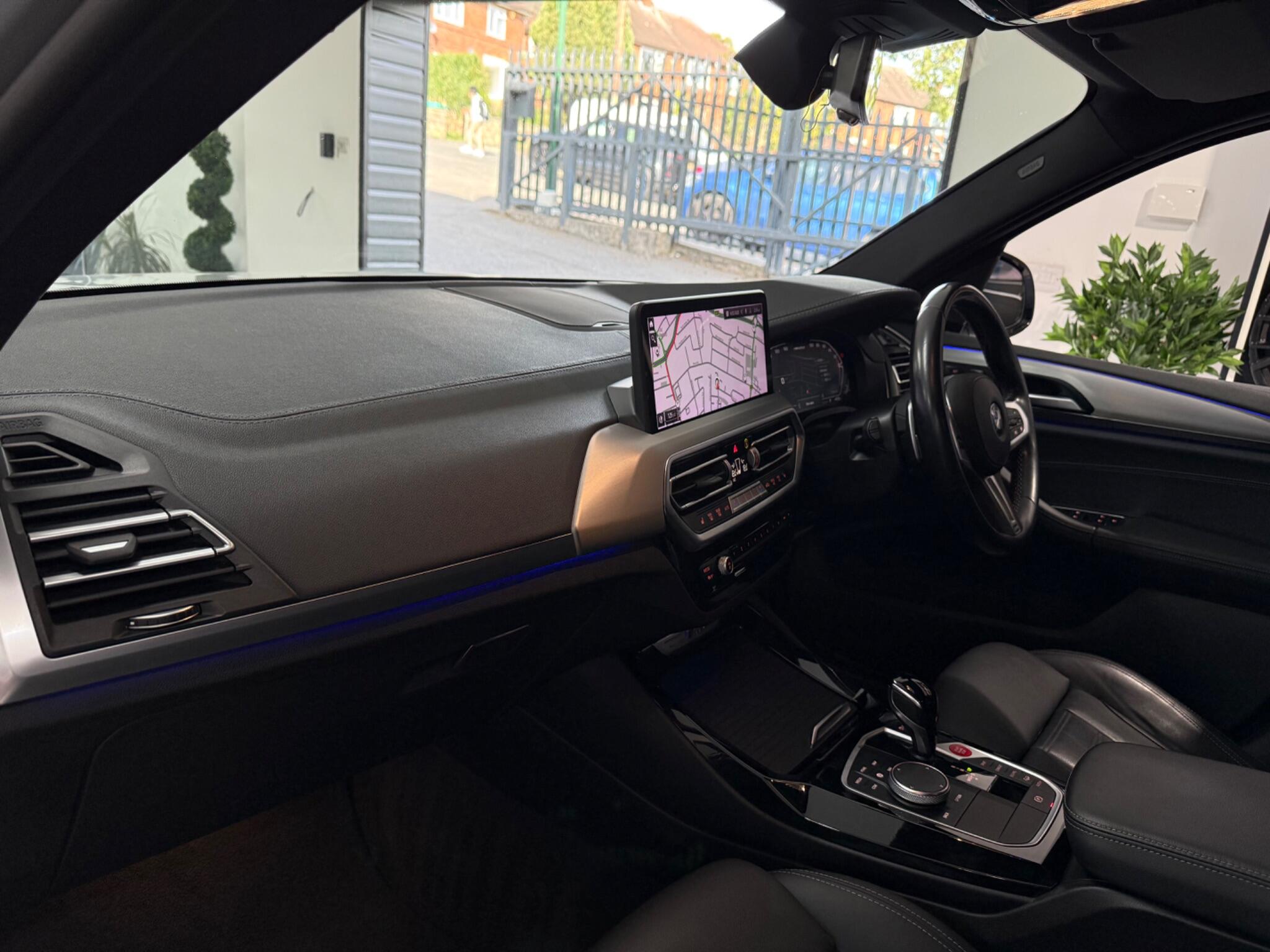 BMW X3 view 22