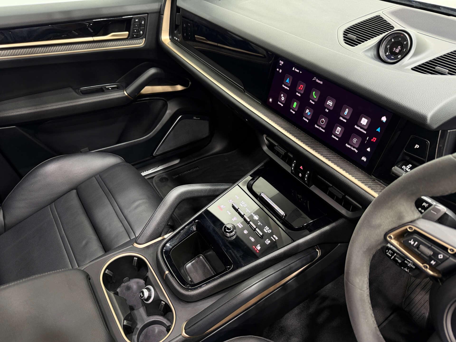 Porsche Cayenne view 49