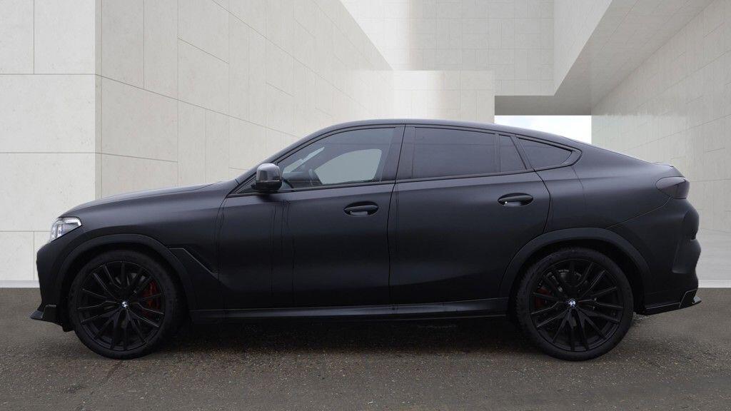 BMW X6 view 15