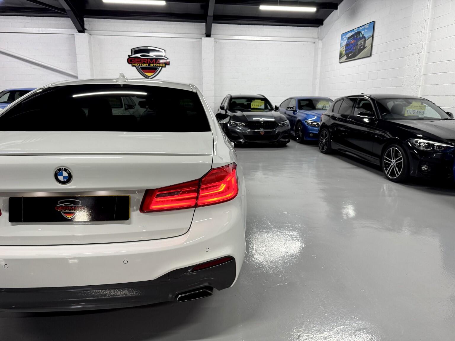 BMW 5 Series view 28