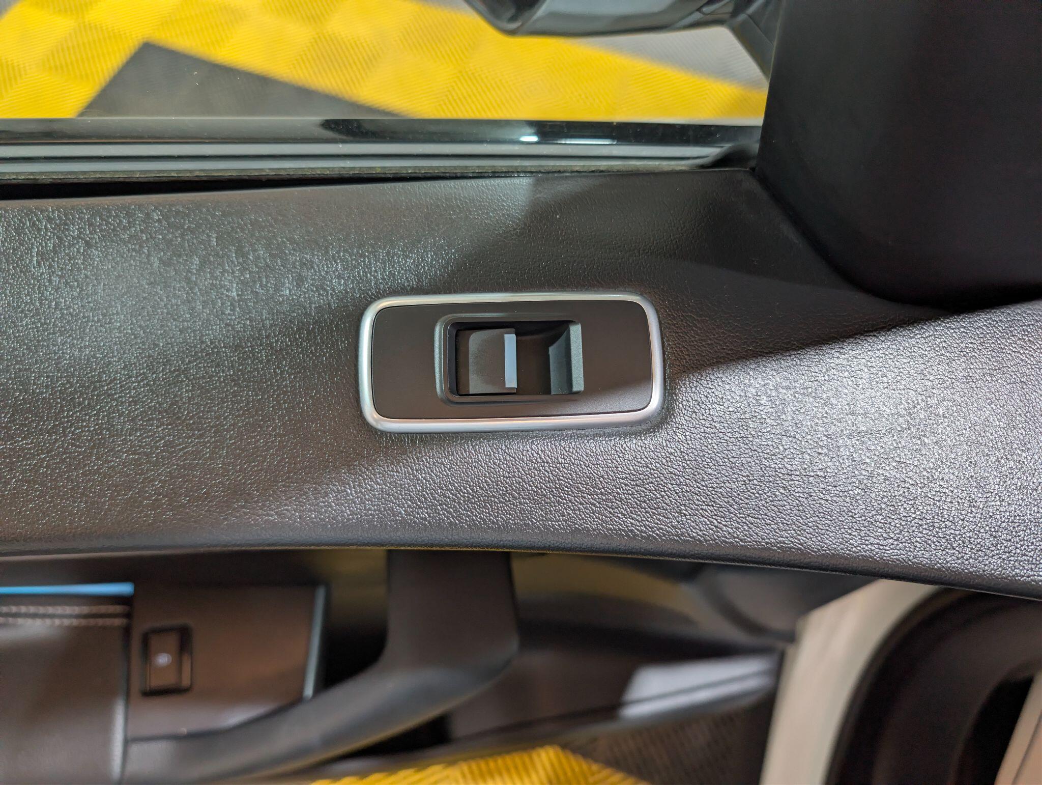Jaguar F-Pace view 41