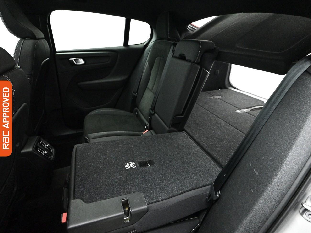Volvo C40 view 36