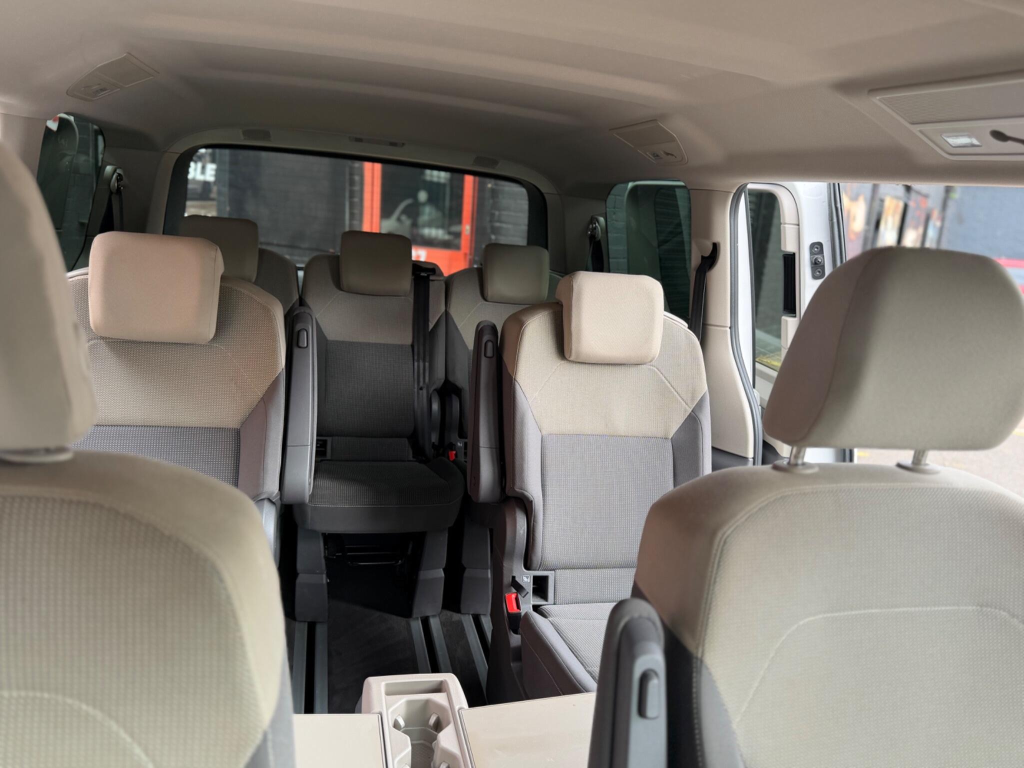 Volkswagen Multivan view 45