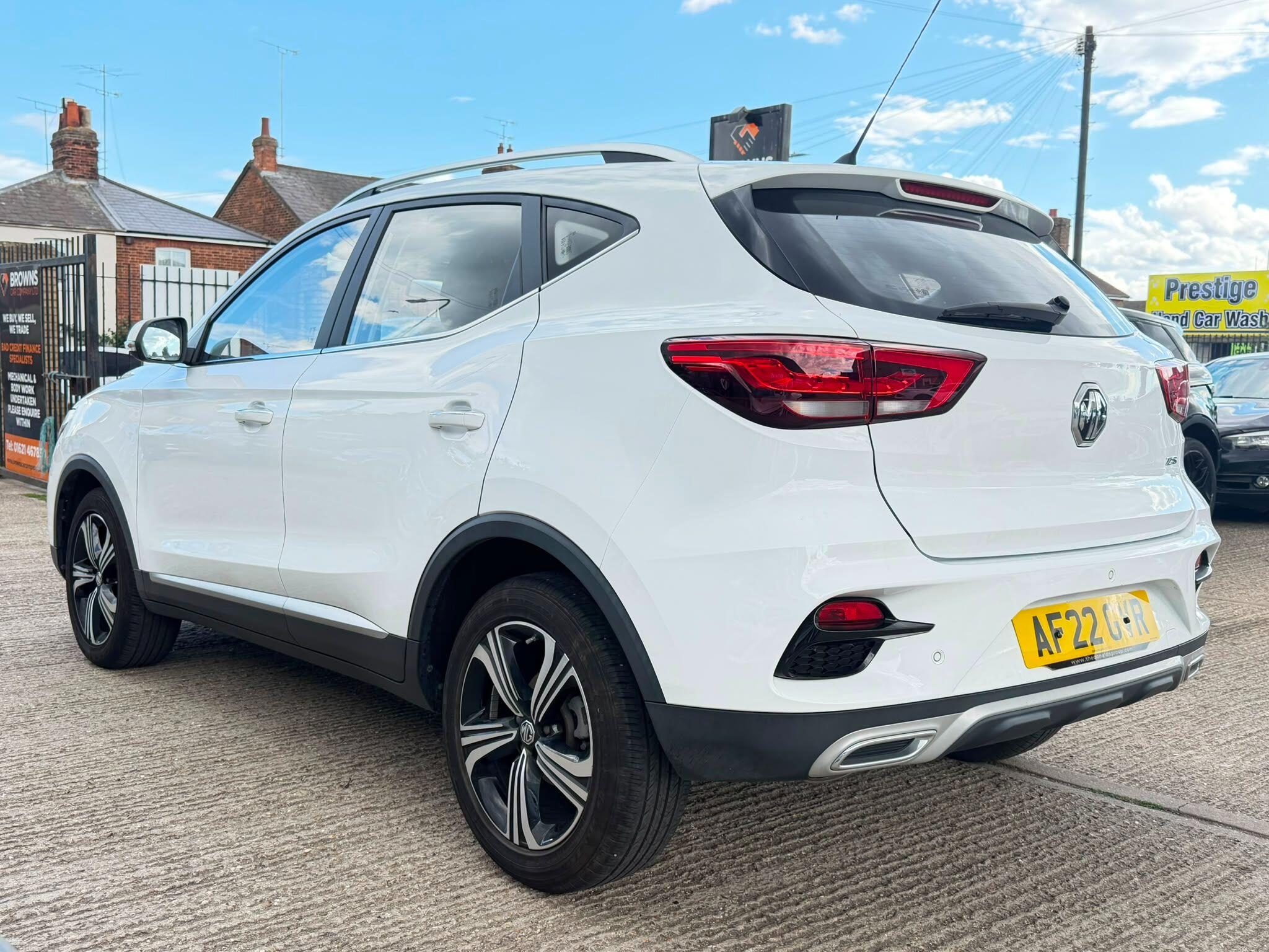 MG ZS view 5