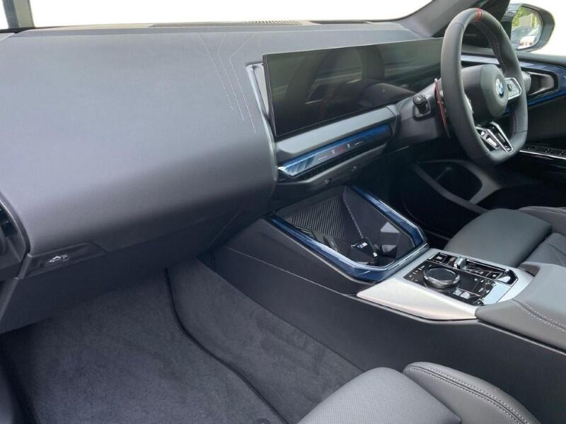 BMW X3 view 7