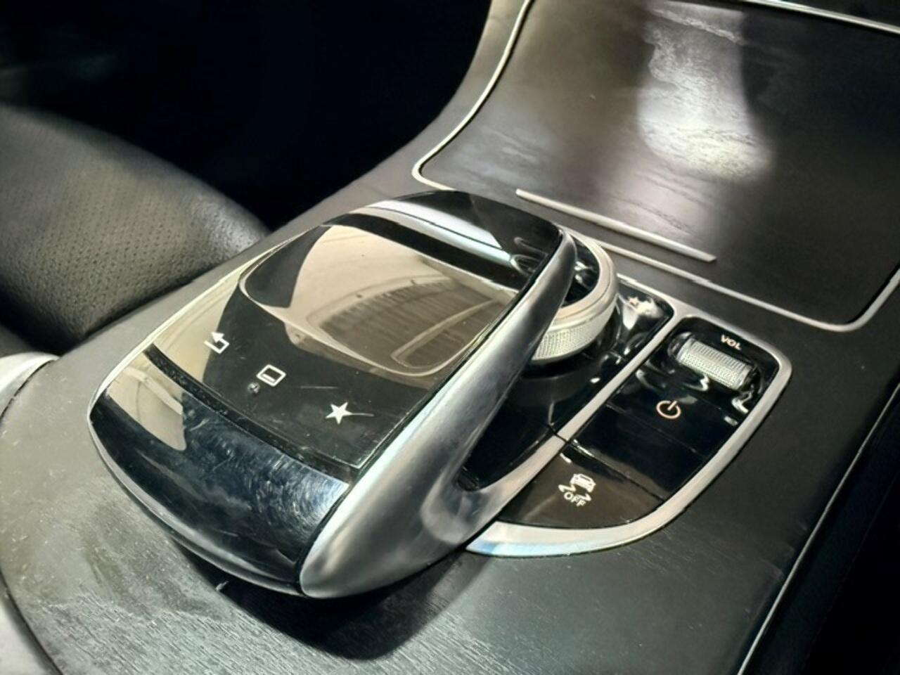 Mercedes-Benz GLC view 33