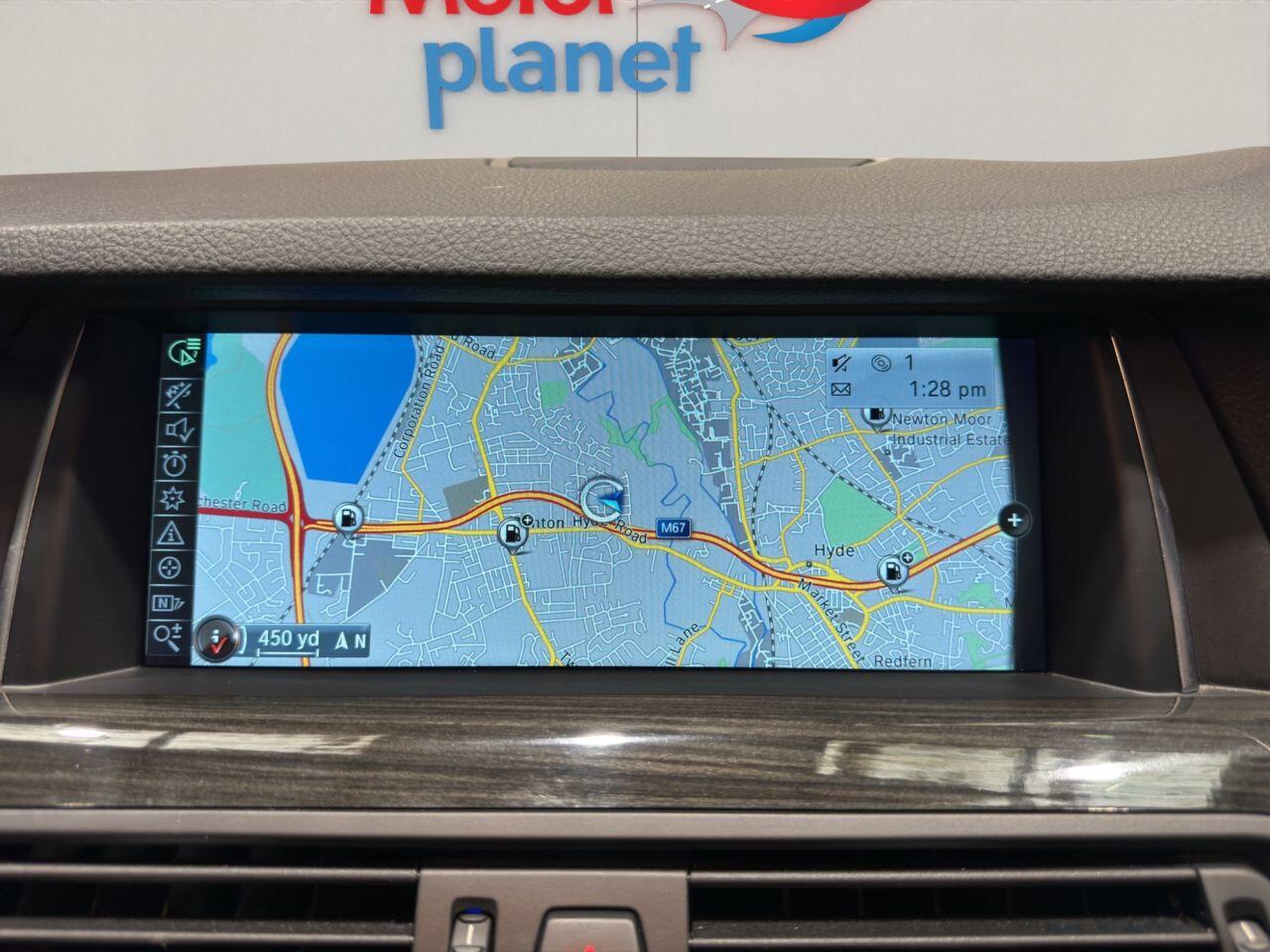 BMW 5 Series view 20