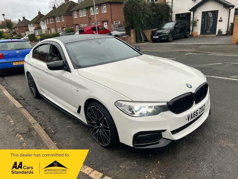 2017 BMW 5 Series image 4
