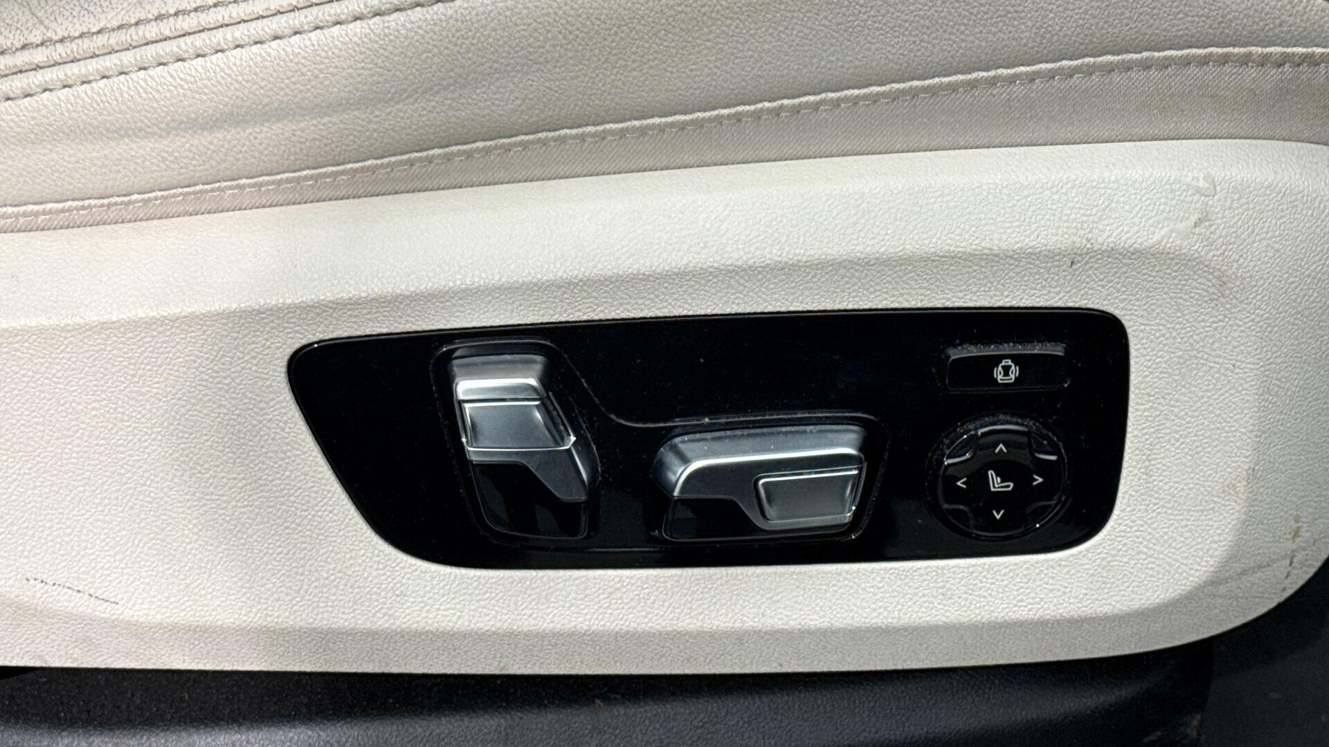 BMW X5 view 32