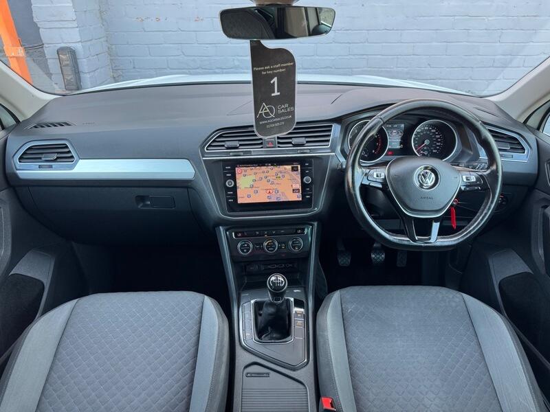 Volkswagen Tiguan view 14