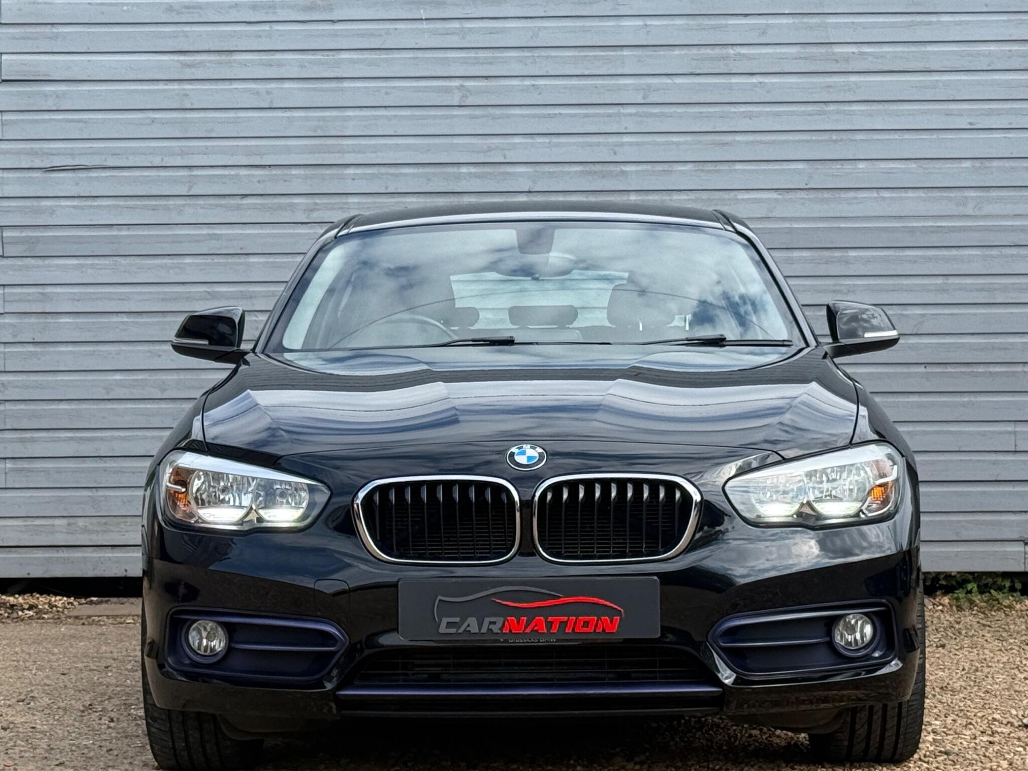 BMW 1 Series view 3