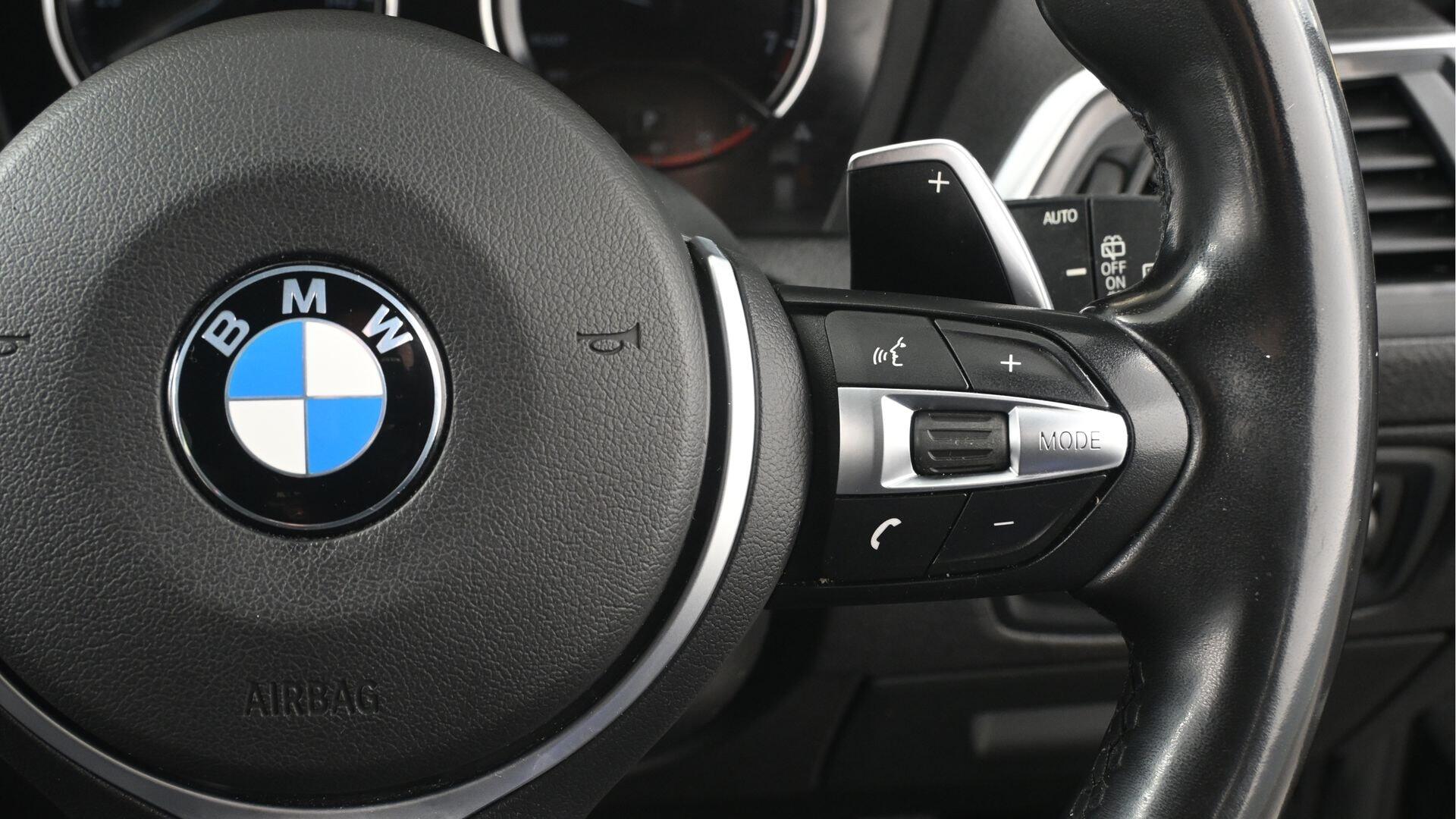 BMW 1 Series view 19