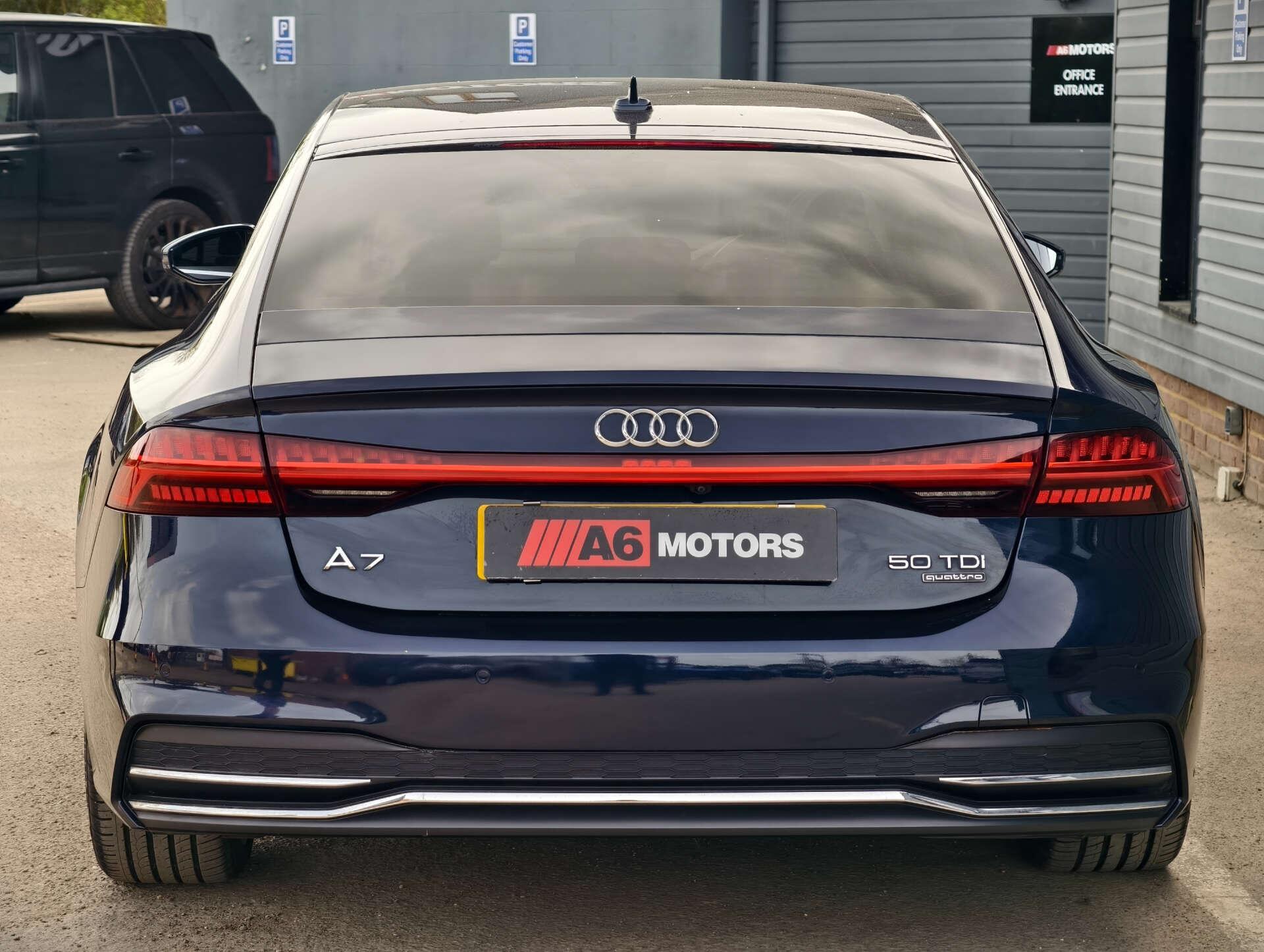 Audi A7 view 13
