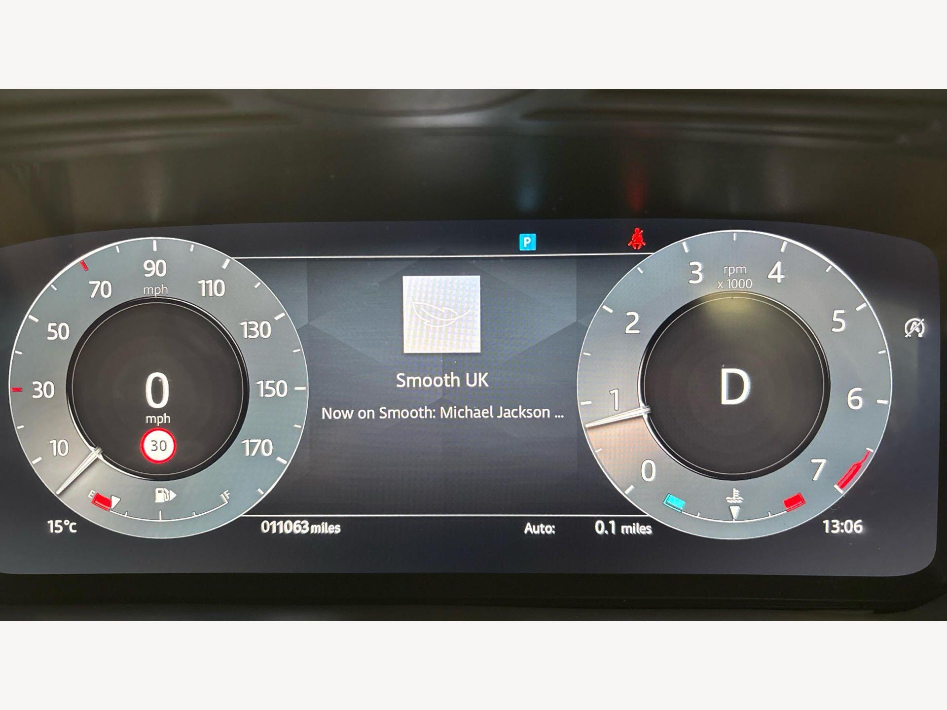 Land Rover Range Rover Velar view 19