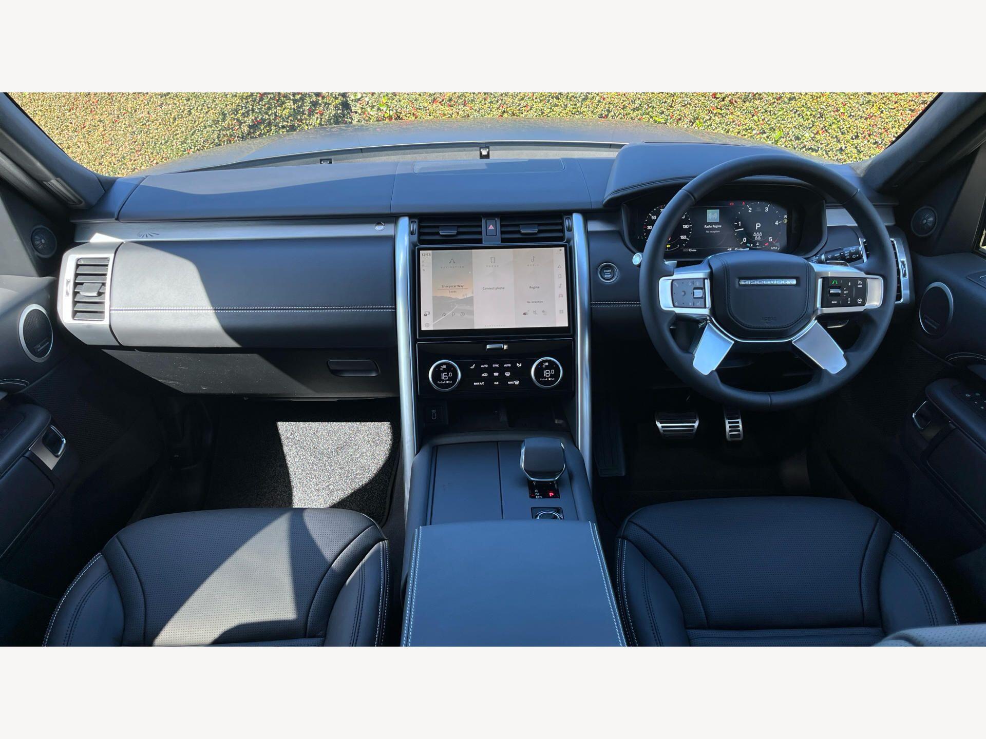 Land Rover Discovery view 11