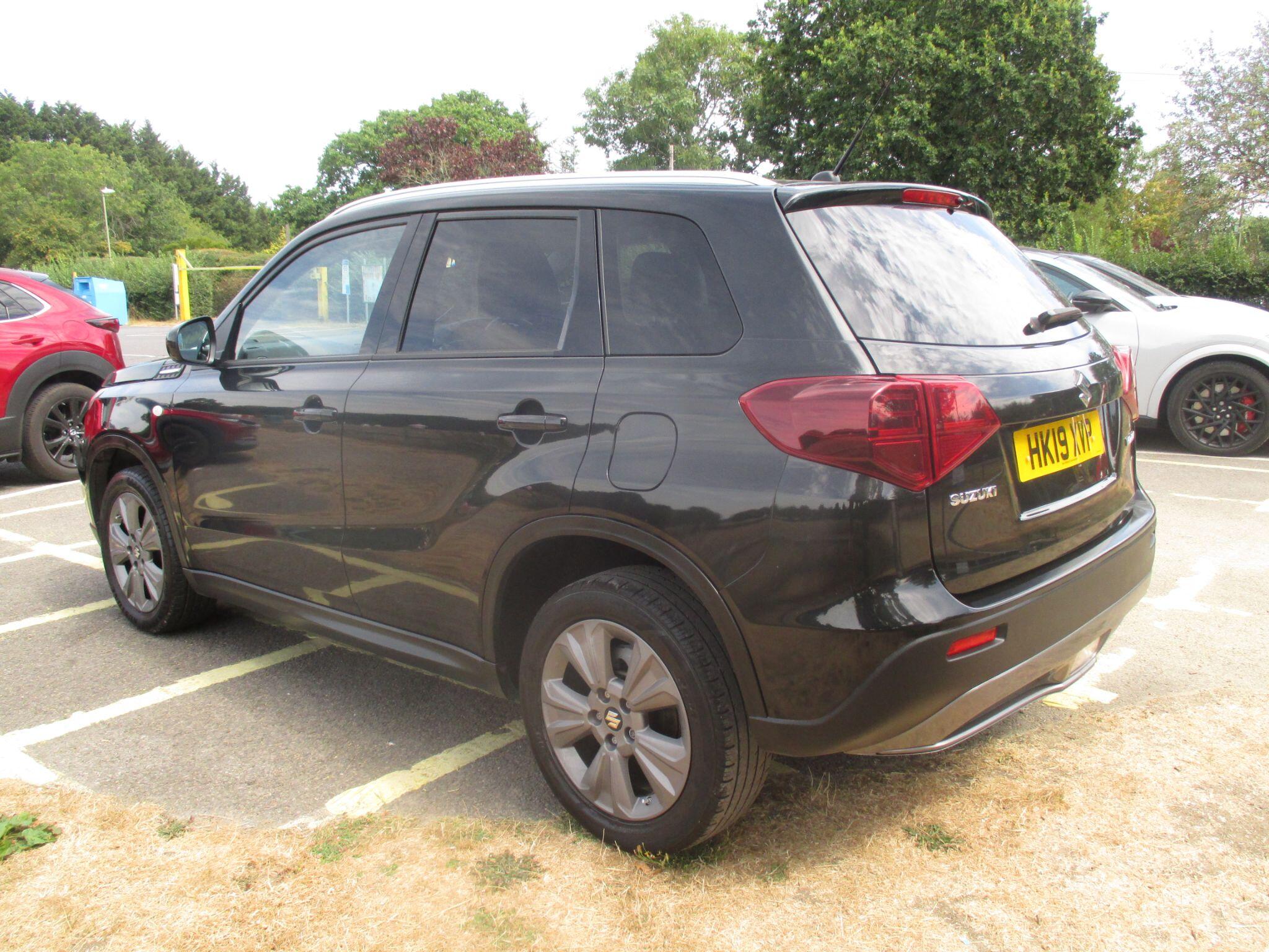 Suzuki Vitara view 14