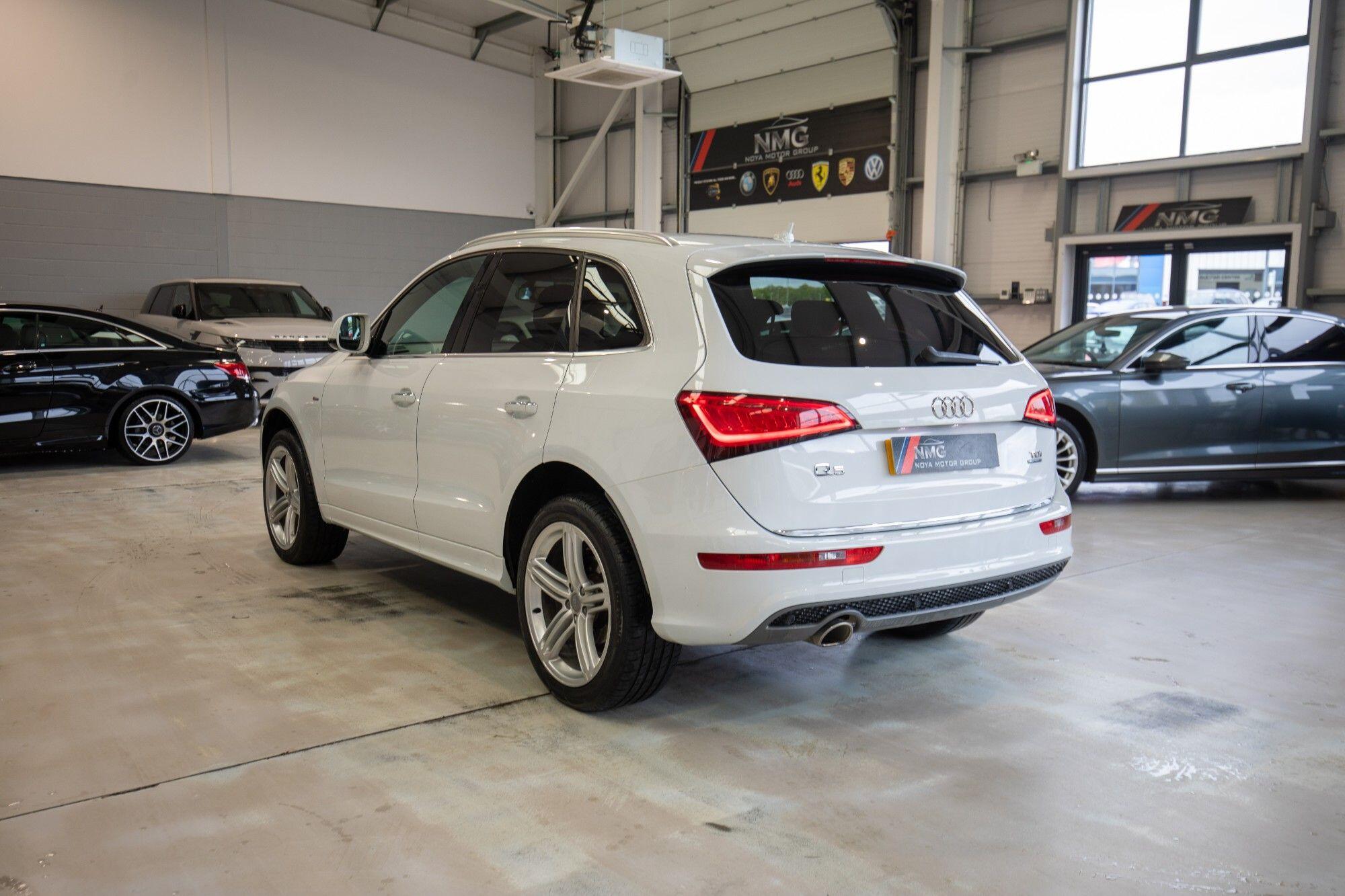 Audi Q5 view 4