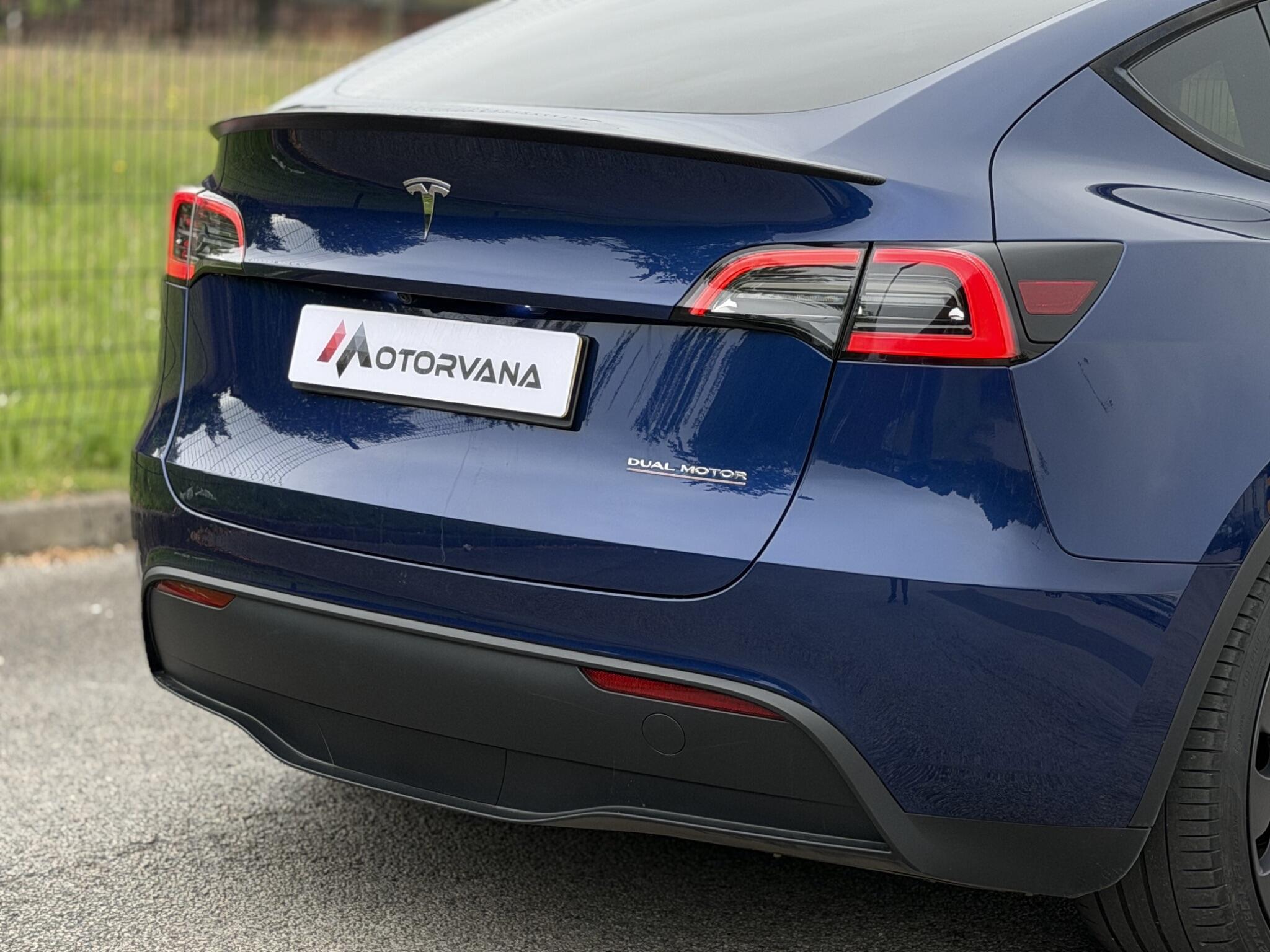 Tesla Model Y view 32