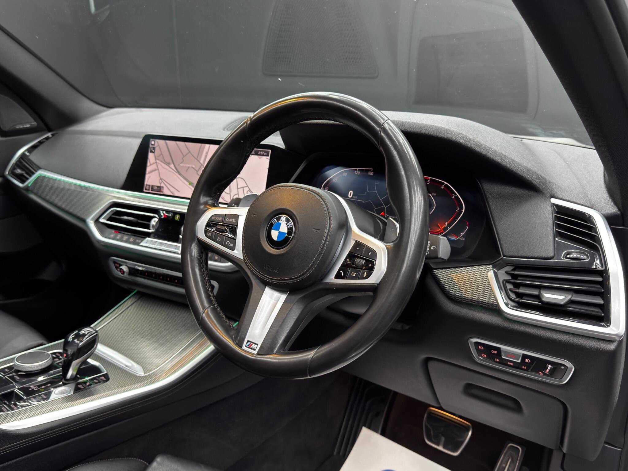BMW X5 view 9
