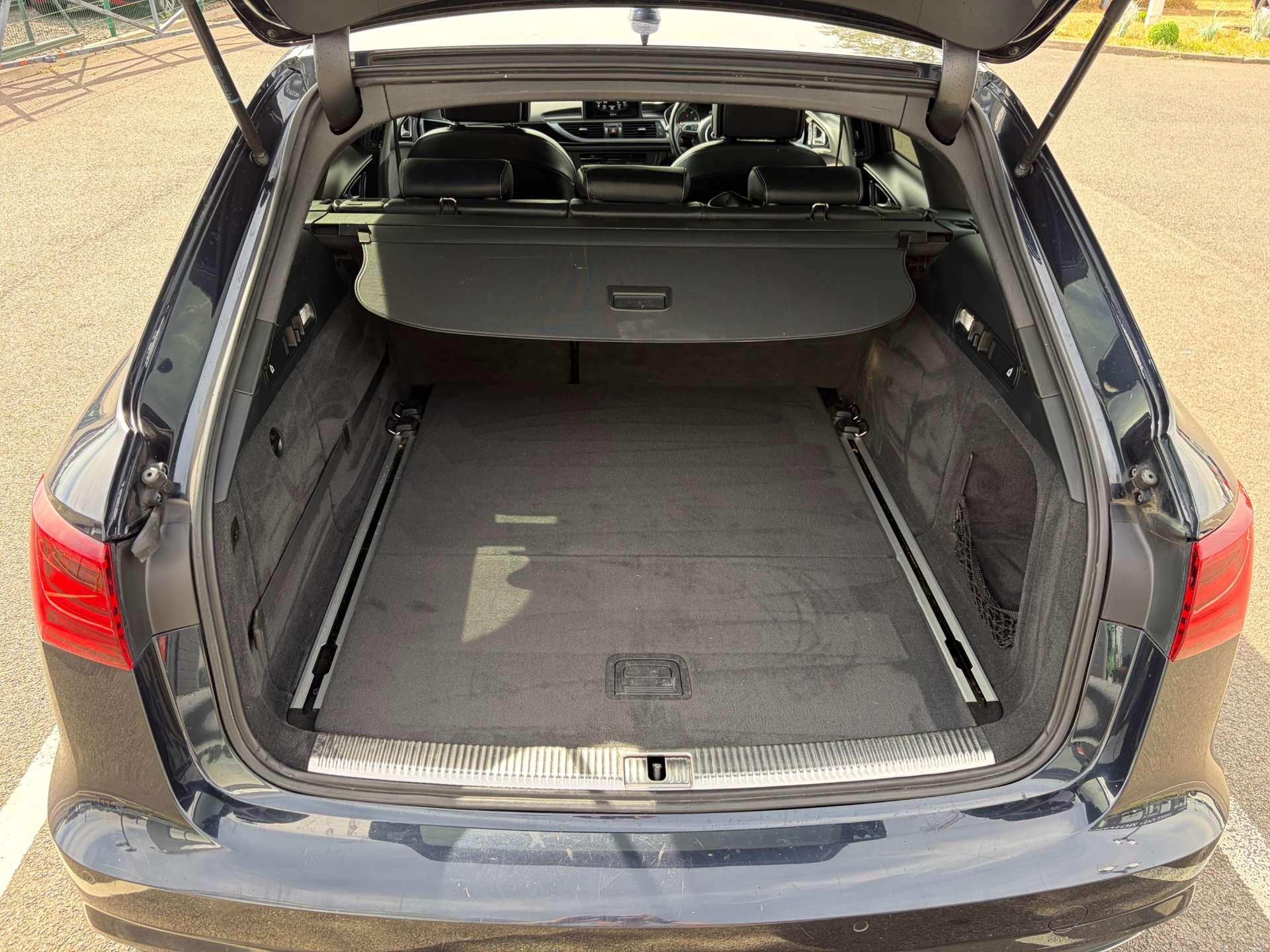 Audi A6 view 25