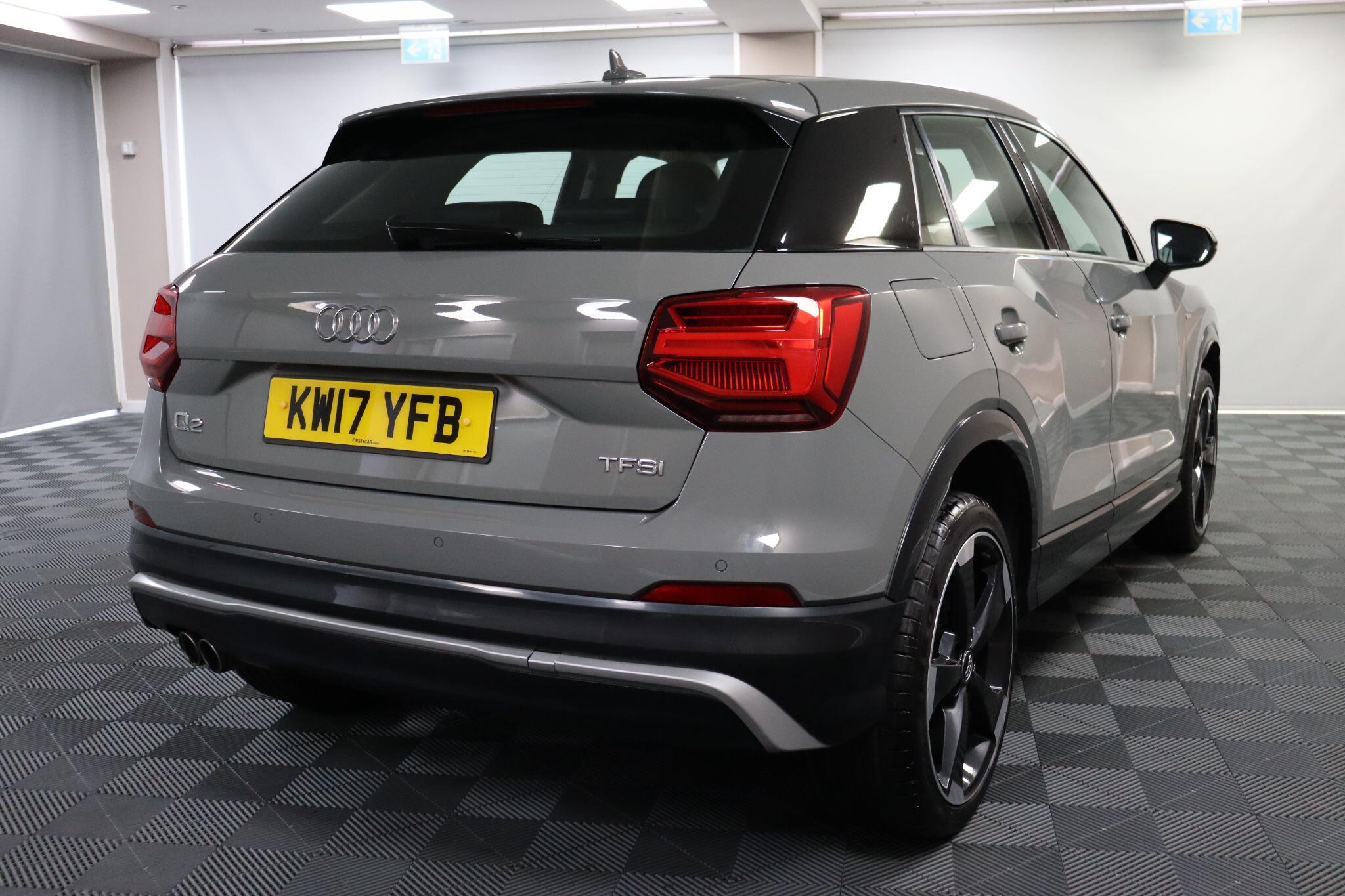 Audi Q2 view 11