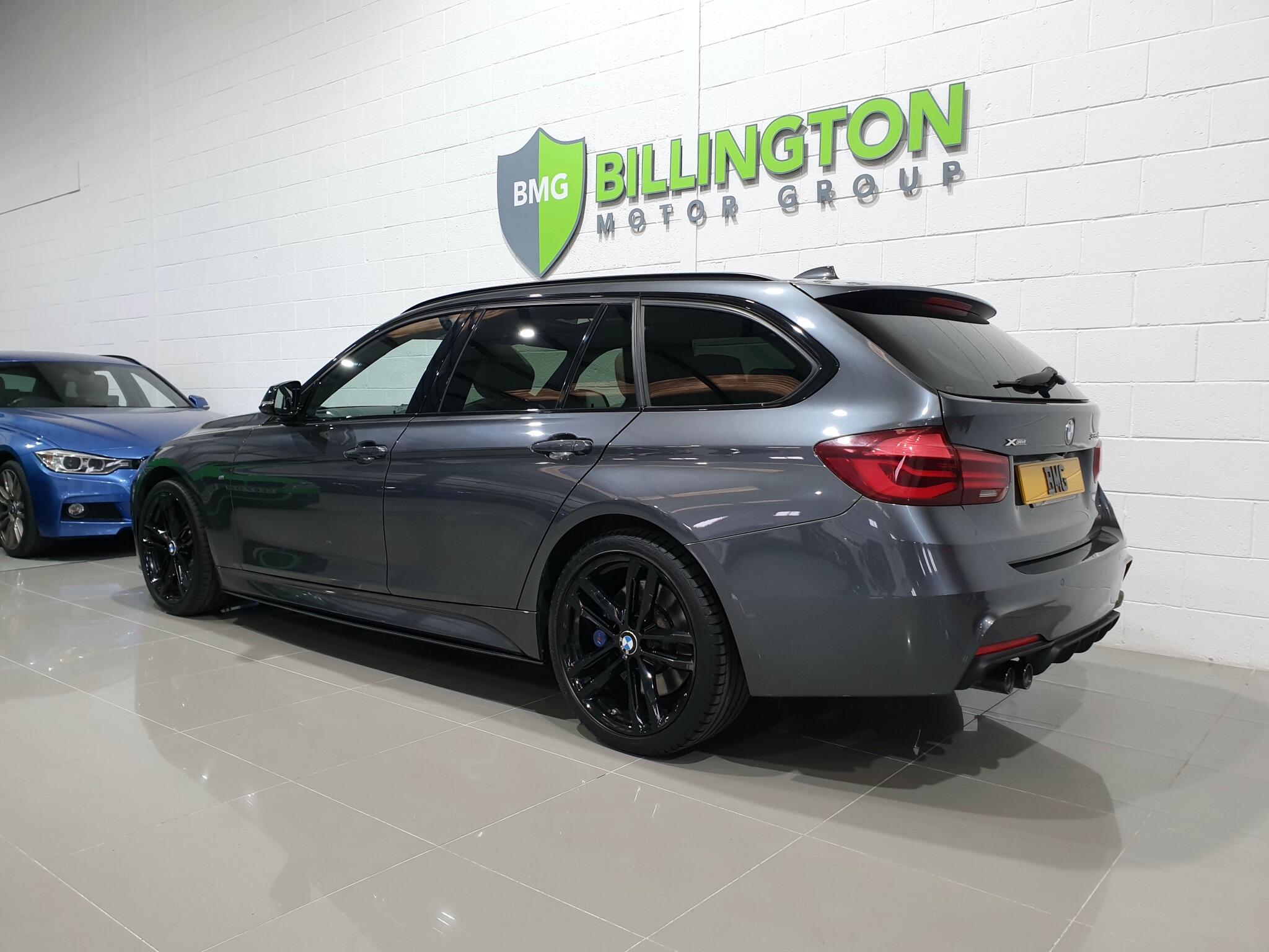 BMW 3 Series view 32