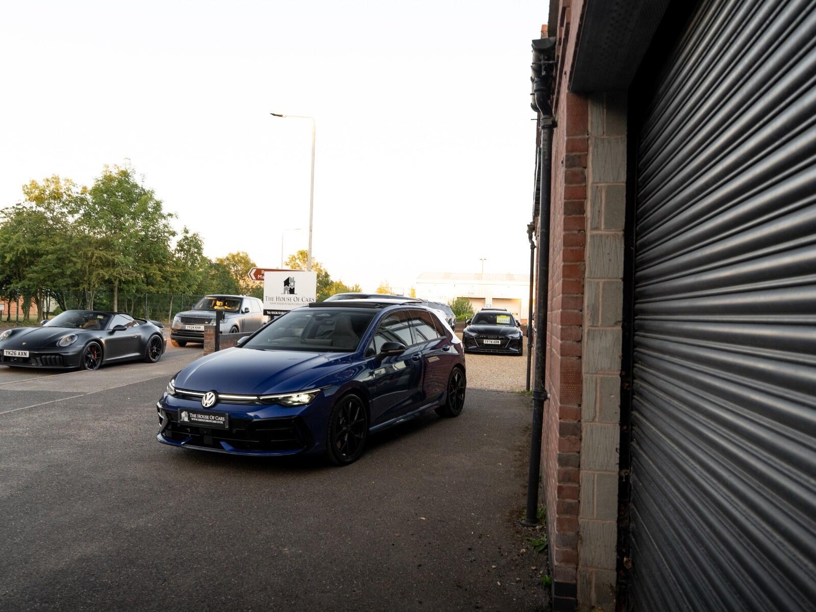 Volkswagen Golf view 19