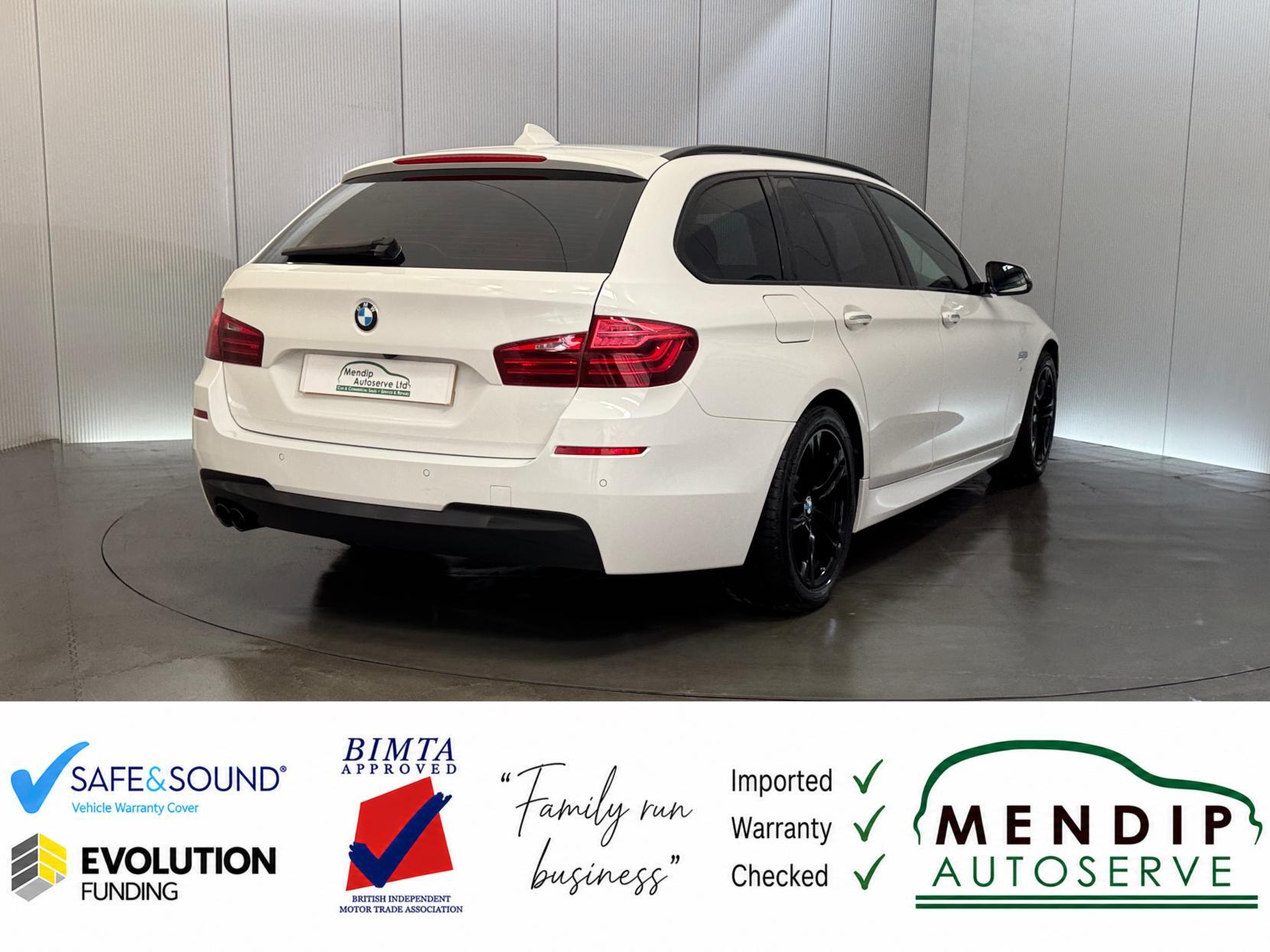 BMW 5 Series view 24