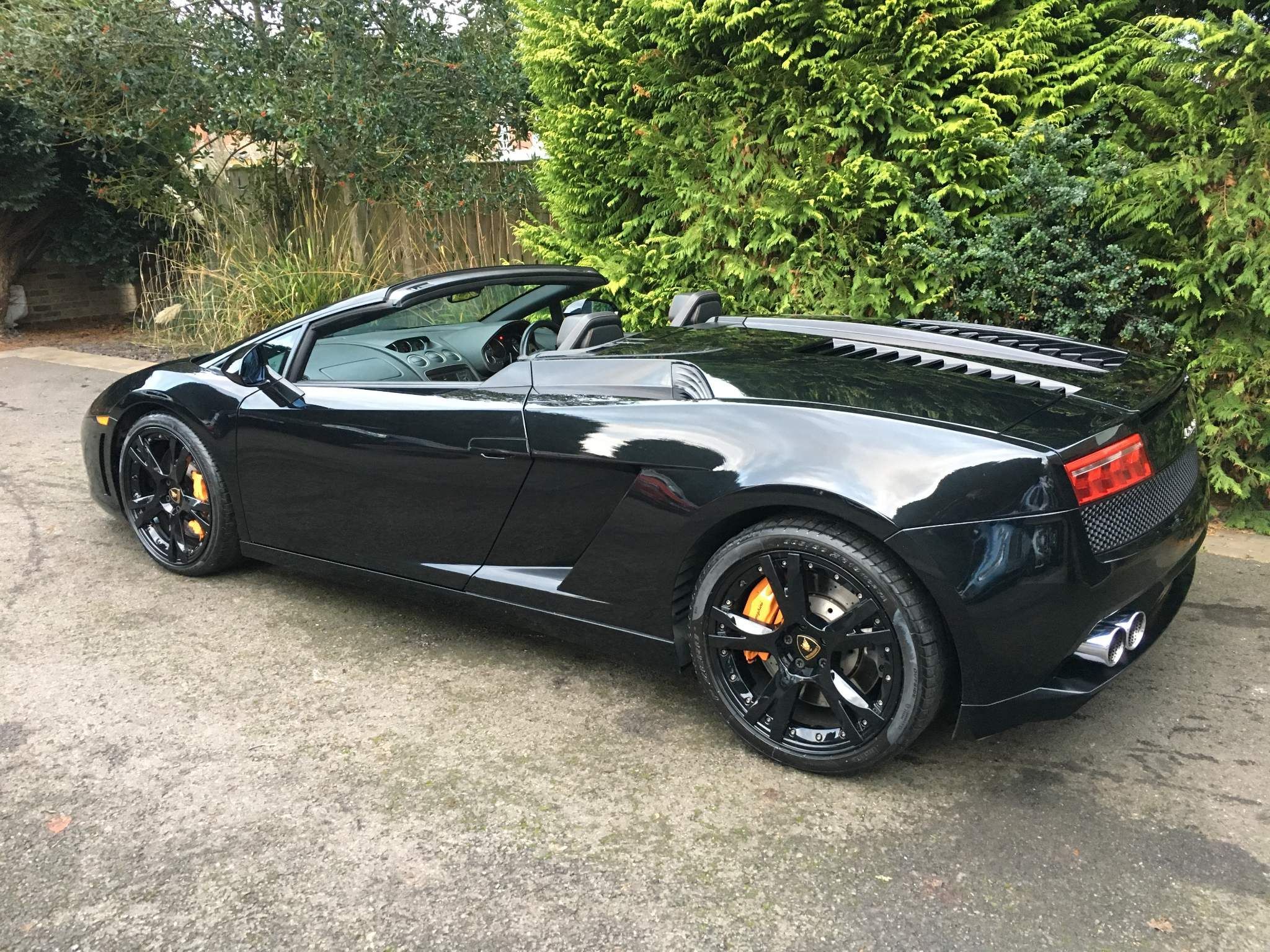 Lamborghini Gallardo view 7