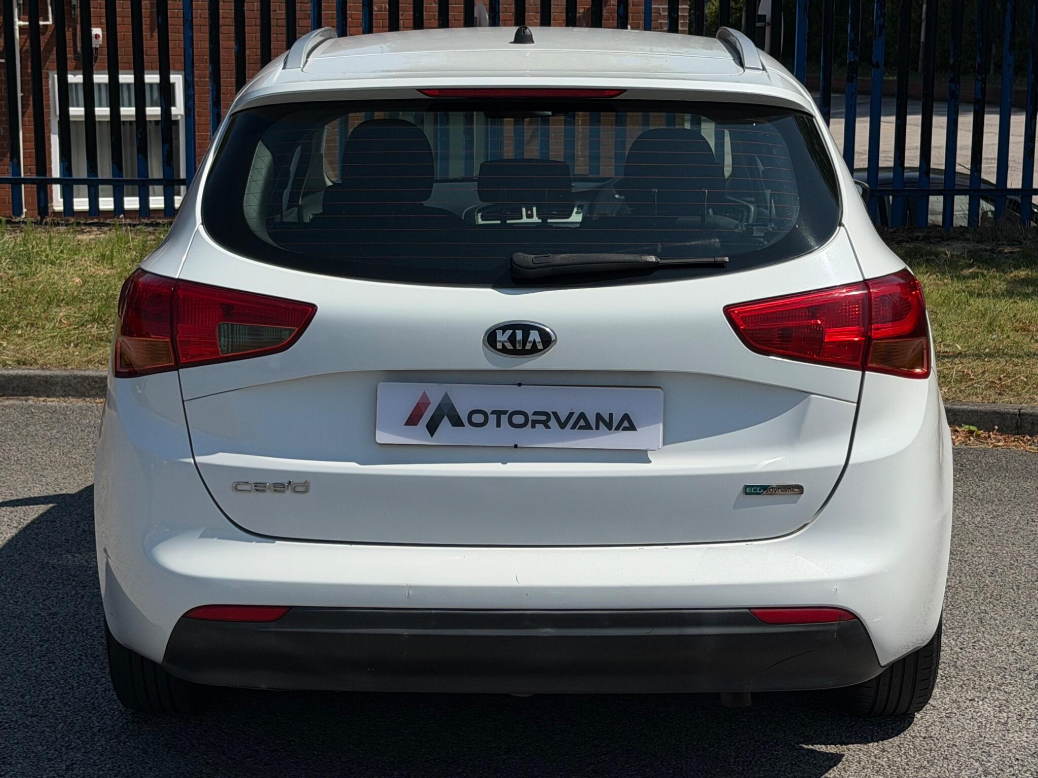 Kia Ceed view 11