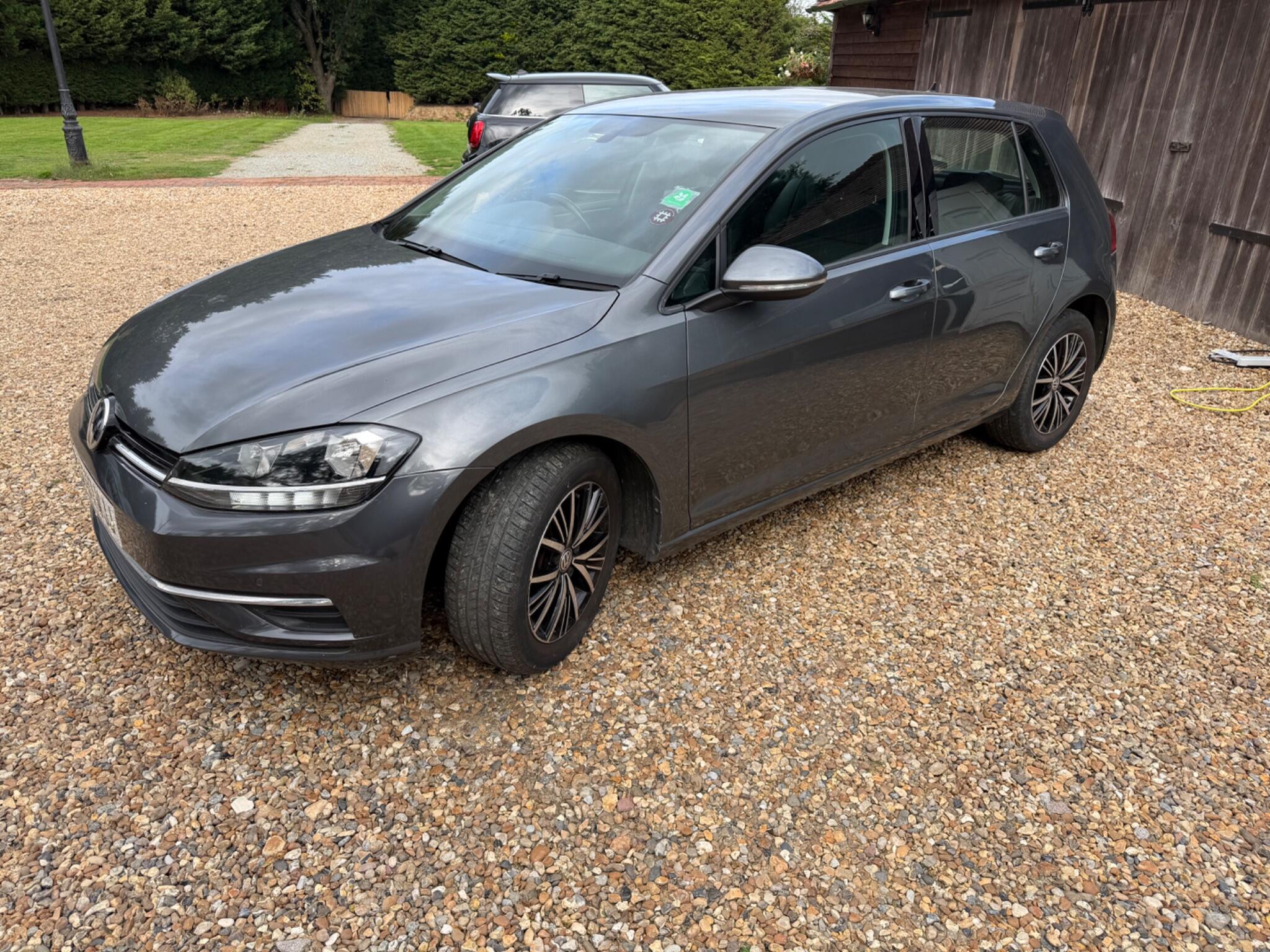 Volkswagen Golf view 2