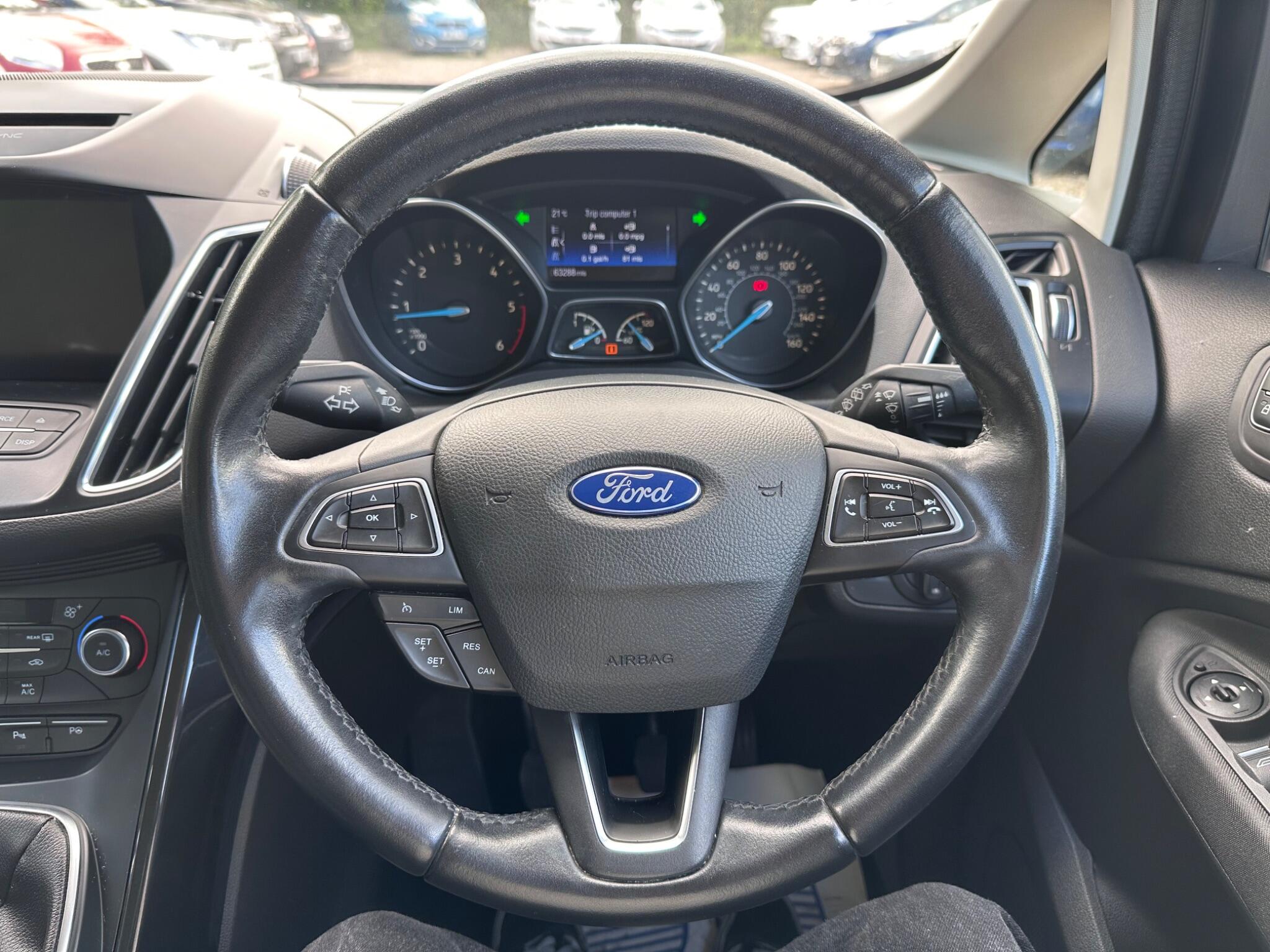 Ford Grand C-Max view 27